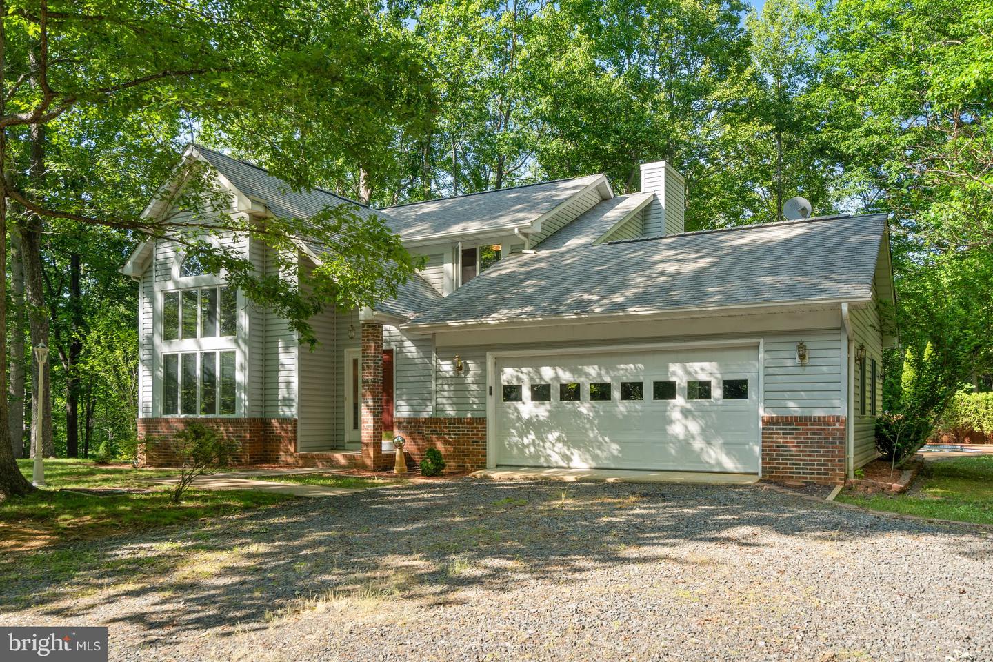 11115 ORLEAN VISTA DR, MARSHALL, Virginia 20115, 4 Bedrooms Bedrooms, ,3 BathroomsBathrooms,Residential,For sale,11115 ORLEAN VISTA DR,VAFQ2017374 MLS # VAFQ2017374