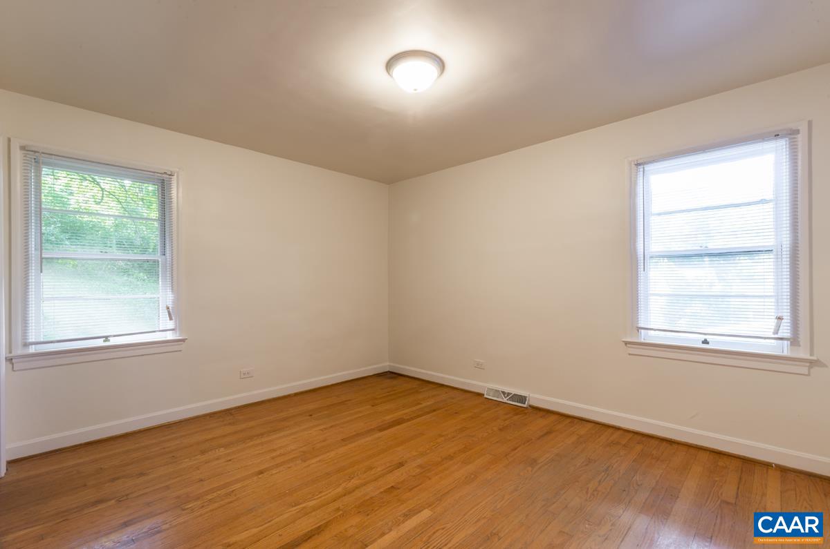 821 CABELL AVE, CHARLOTTESVILLE, Virginia 22903, ,Residential,821 CABELL AVE,666524 MLS # 666524