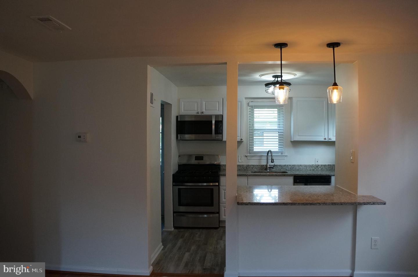 3027 WAYNE RD, FALLS CHURCH, Virginia 22042, 2 Bedrooms Bedrooms, ,1 BathroomBathrooms,Residential,For sale,3027 WAYNE RD,VAFX2234412 MLS # VAFX2234412