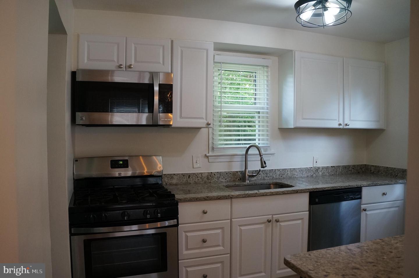 3027 WAYNE RD, FALLS CHURCH, Virginia 22042, 2 Bedrooms Bedrooms, ,1 BathroomBathrooms,Residential,For sale,3027 WAYNE RD,VAFX2234412 MLS # VAFX2234412