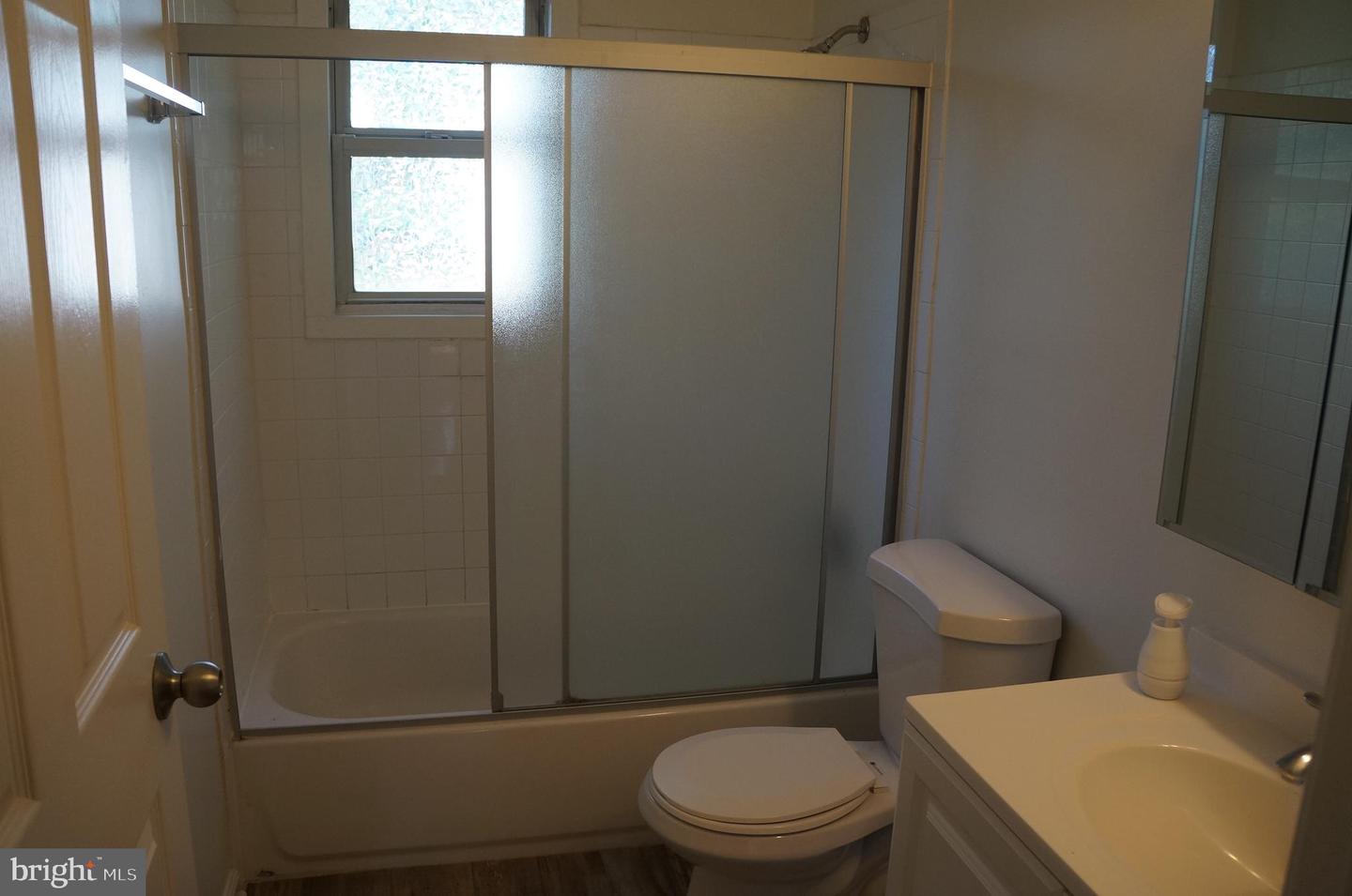 3027 WAYNE RD, FALLS CHURCH, Virginia 22042, 2 Bedrooms Bedrooms, ,1 BathroomBathrooms,Residential,For sale,3027 WAYNE RD,VAFX2234412 MLS # VAFX2234412