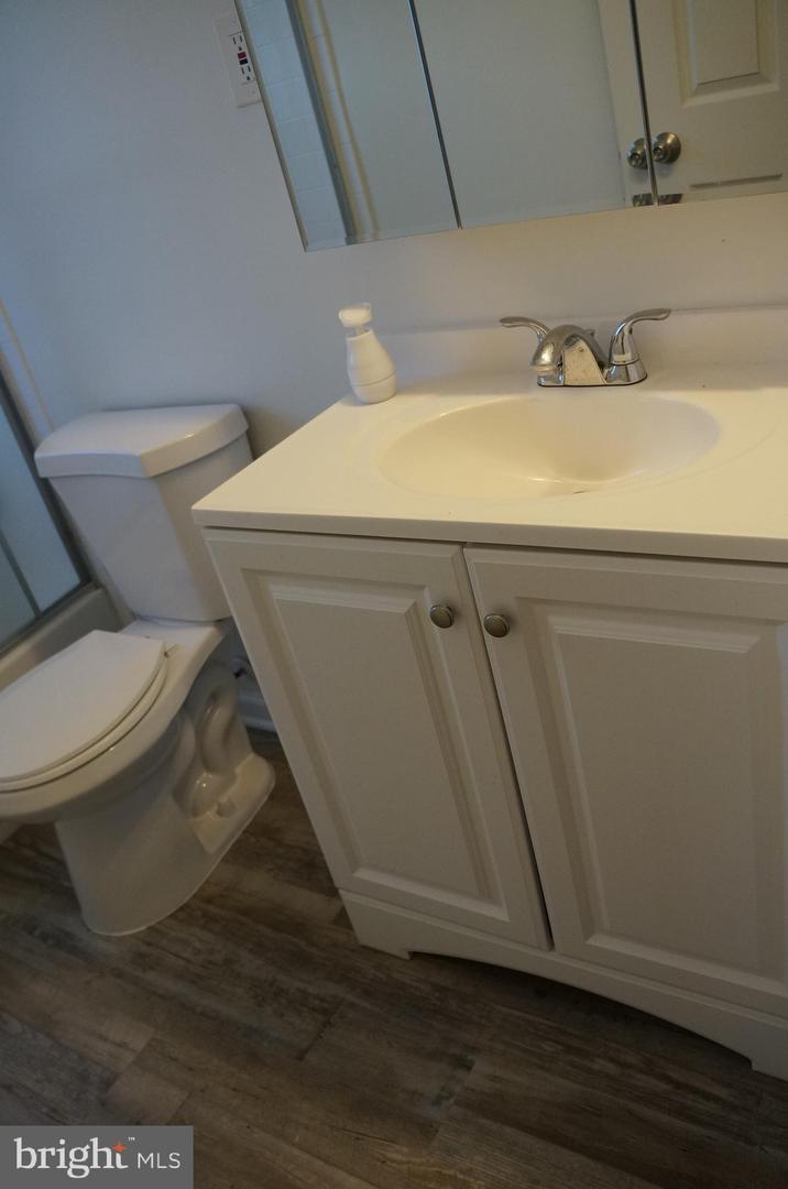 3027 WAYNE RD, FALLS CHURCH, Virginia 22042, 2 Bedrooms Bedrooms, ,1 BathroomBathrooms,Residential,For sale,3027 WAYNE RD,VAFX2234412 MLS # VAFX2234412