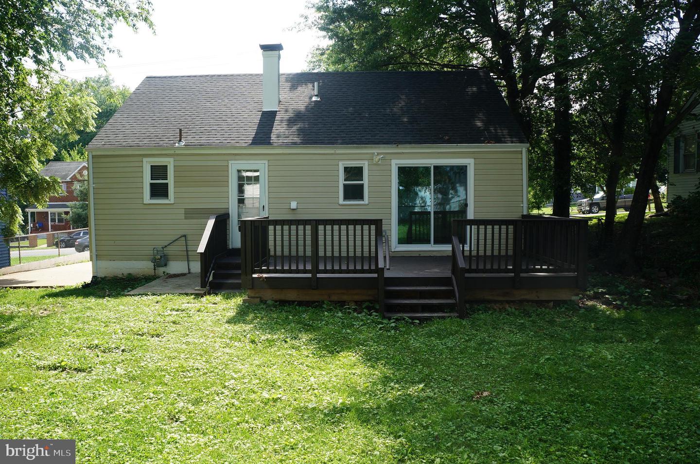 3027 WAYNE RD, FALLS CHURCH, Virginia 22042, 2 Bedrooms Bedrooms, ,1 BathroomBathrooms,Residential,For sale,3027 WAYNE RD,VAFX2234412 MLS # VAFX2234412