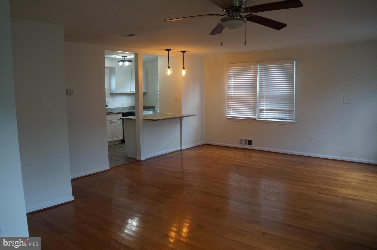 3027 WAYNE RD, FALLS CHURCH, Virginia 22042, 2 Bedrooms Bedrooms, ,1 BathroomBathrooms,Residential,For sale,3027 WAYNE RD,VAFX2234412 MLS # VAFX2234412