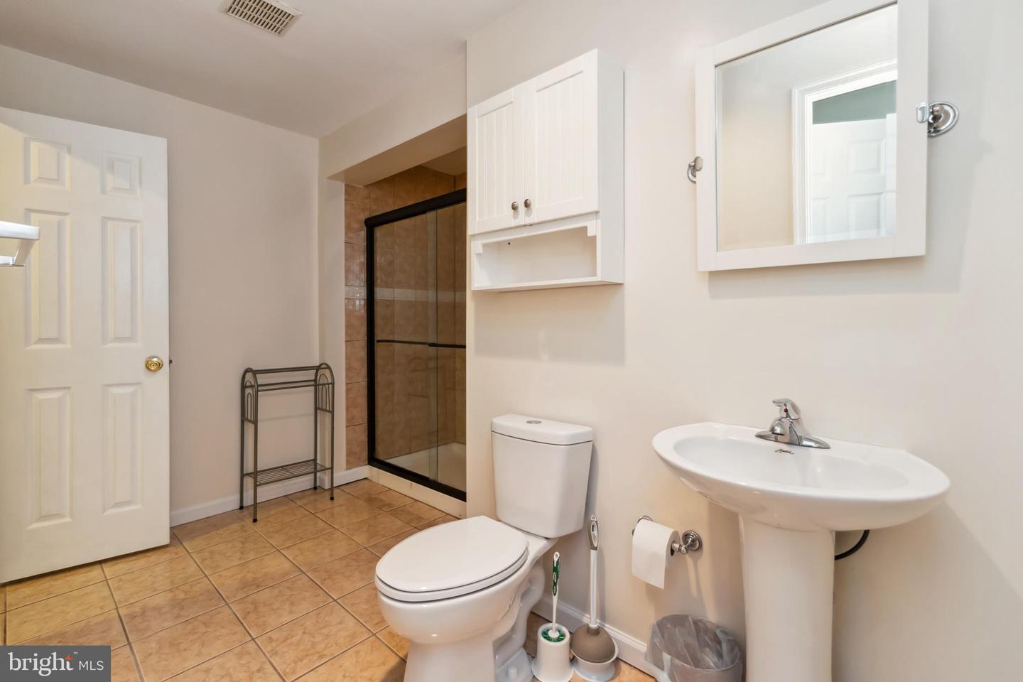 3599 WANDA CT, WOODBRIDGE, Virginia 22193, 5 Bedrooms Bedrooms, ,3 BathroomsBathrooms,Residential,For sale,3599 WANDA CT,VAPW2097562 MLS # VAPW2097562