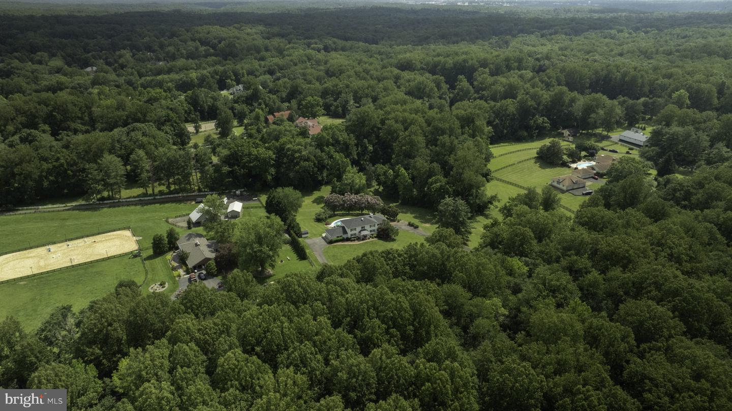 13111 SPRINGDALE ESTATES RD, CLIFTON, Virginia 20124, 5 Bedrooms Bedrooms, 15 Rooms Rooms,3 BathroomsBathrooms,Residential,For sale,13111 SPRINGDALE ESTATES RD,VAFX2250580 MLS # VAFX2250580