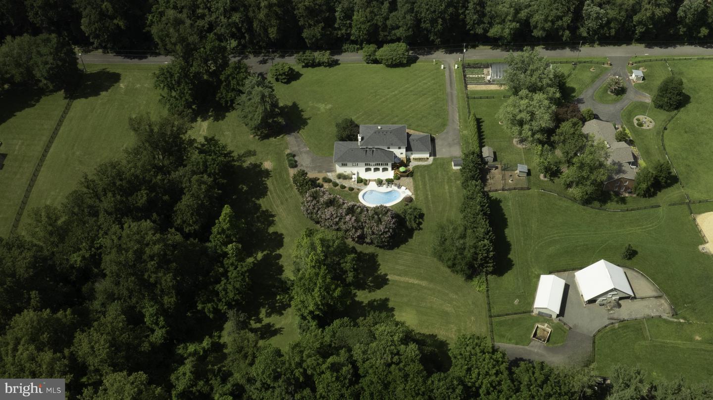 13111 SPRINGDALE ESTATES RD, CLIFTON, Virginia 20124, 5 Bedrooms Bedrooms, 15 Rooms Rooms,3 BathroomsBathrooms,Residential,For sale,13111 SPRINGDALE ESTATES RD,VAFX2250580 MLS # VAFX2250580