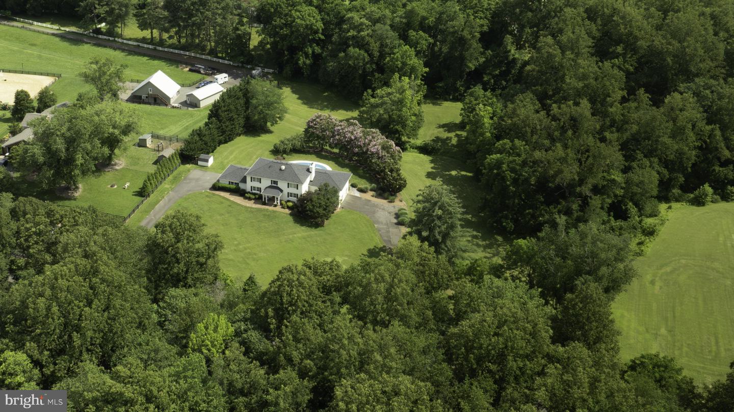 13111 SPRINGDALE ESTATES RD, CLIFTON, Virginia 20124, 5 Bedrooms Bedrooms, 15 Rooms Rooms,3 BathroomsBathrooms,Residential,For sale,13111 SPRINGDALE ESTATES RD,VAFX2250580 MLS # VAFX2250580