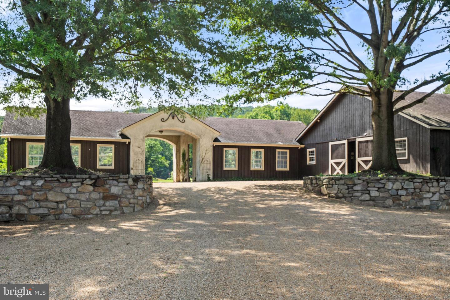 6289 COON TREE RD, THE PLAINS, Virginia 20198, 2 Bedrooms Bedrooms, ,2 BathroomsBathrooms,Residential,For sale,6289 COON TREE RD,VAFQ2017262 MLS # VAFQ2017262