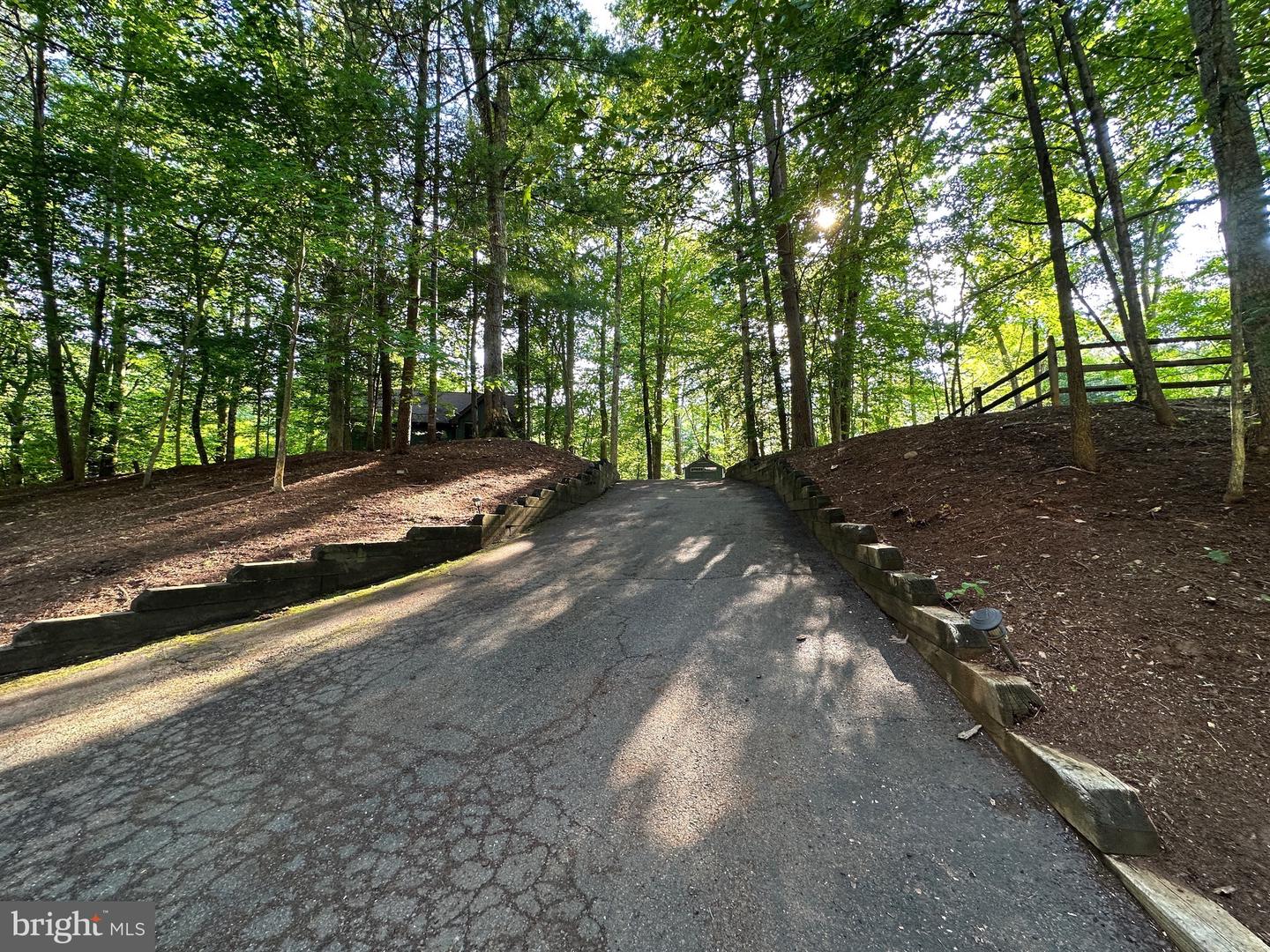6303 OCCOQUAN FOREST DR, MANASSAS, Virginia 20112, 5 Bedrooms Bedrooms, 8 Rooms Rooms,2 BathroomsBathrooms,Residential,For sale,6303 OCCOQUAN FOREST DR,VAPW2098748 MLS # VAPW2098748