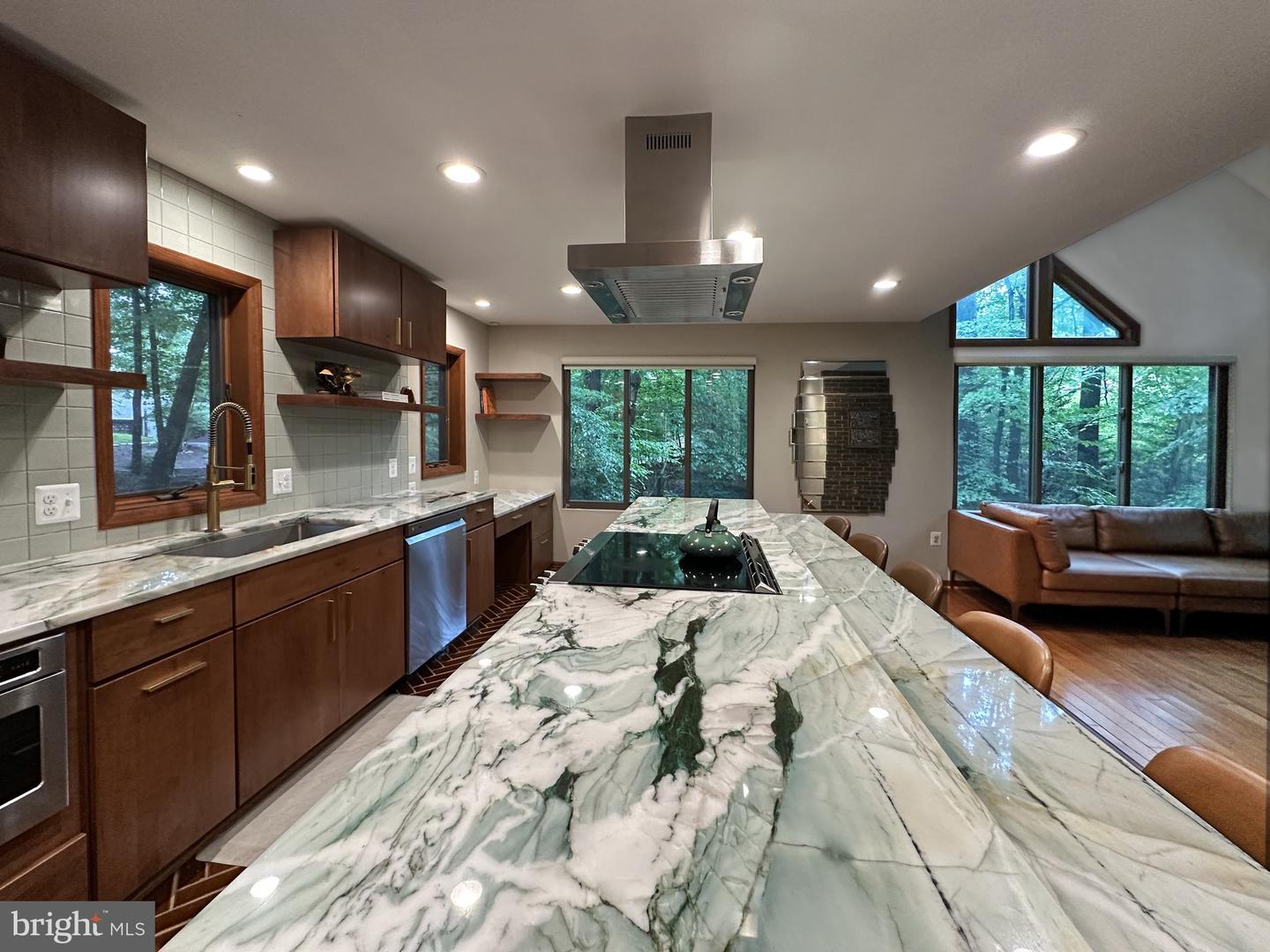 6303 OCCOQUAN FOREST DR, MANASSAS, Virginia 20112, 5 Bedrooms Bedrooms, 8 Rooms Rooms,2 BathroomsBathrooms,Residential,For sale,6303 OCCOQUAN FOREST DR,VAPW2098748 MLS # VAPW2098748