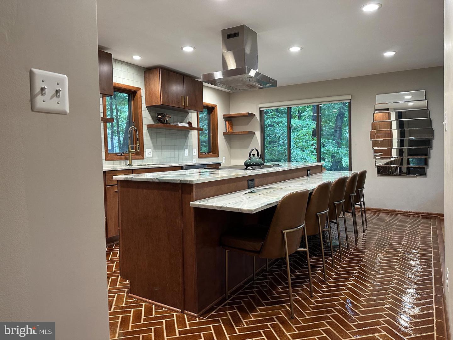 6303 OCCOQUAN FOREST DR, MANASSAS, Virginia 20112, 5 Bedrooms Bedrooms, 8 Rooms Rooms,2 BathroomsBathrooms,Residential,For sale,6303 OCCOQUAN FOREST DR,VAPW2098748 MLS # VAPW2098748