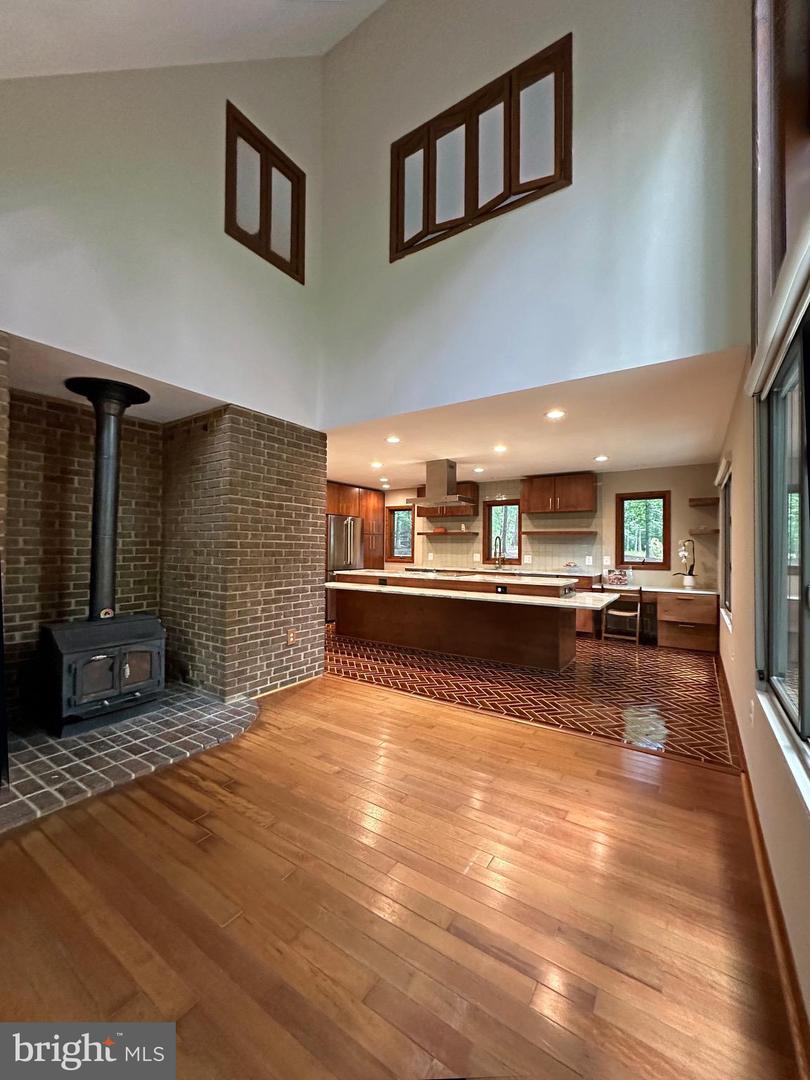 6303 OCCOQUAN FOREST DR, MANASSAS, Virginia 20112, 5 Bedrooms Bedrooms, 8 Rooms Rooms,2 BathroomsBathrooms,Residential,For sale,6303 OCCOQUAN FOREST DR,VAPW2098748 MLS # VAPW2098748