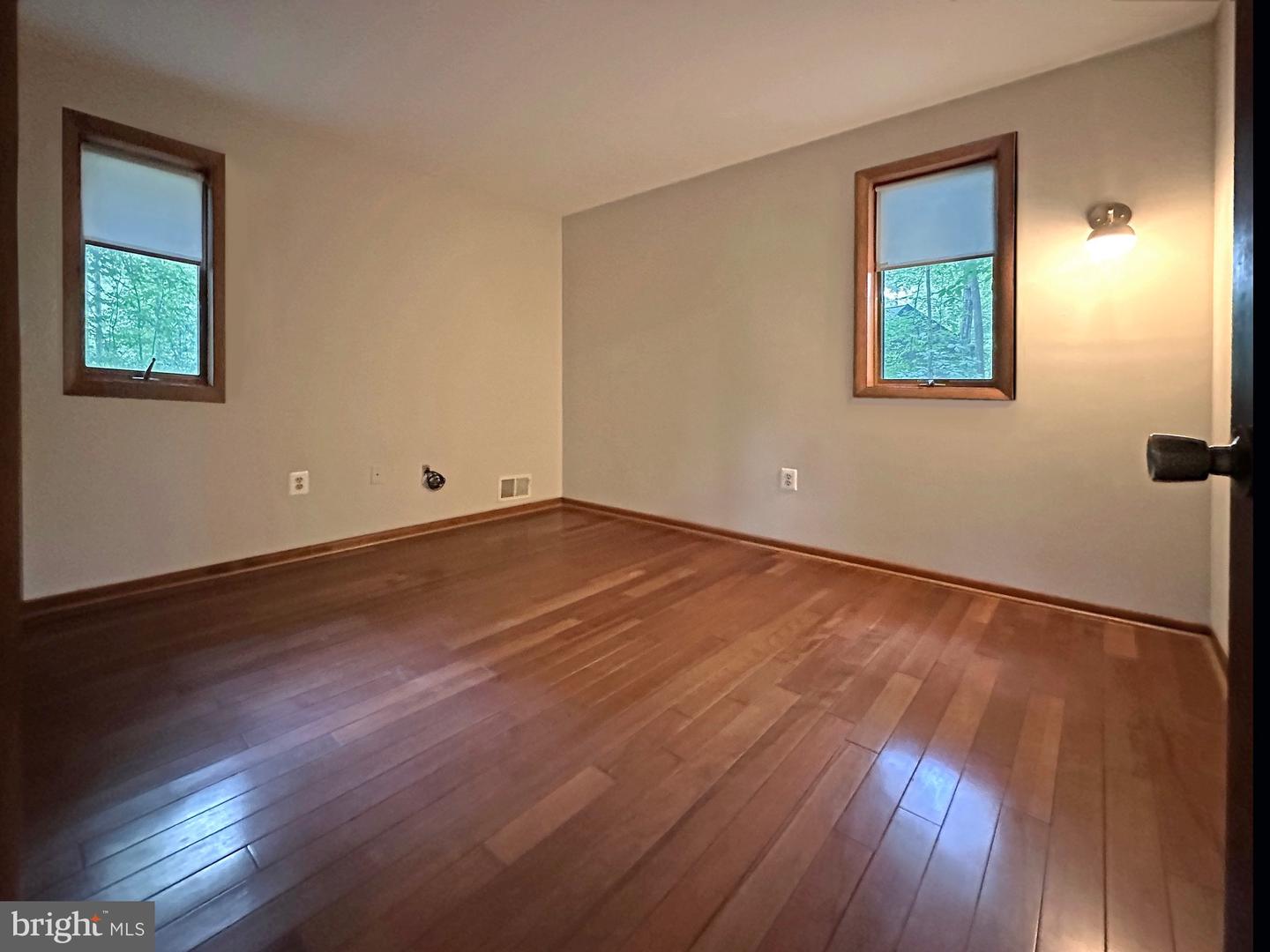 6303 OCCOQUAN FOREST DR, MANASSAS, Virginia 20112, 5 Bedrooms Bedrooms, 8 Rooms Rooms,2 BathroomsBathrooms,Residential,For sale,6303 OCCOQUAN FOREST DR,VAPW2098748 MLS # VAPW2098748