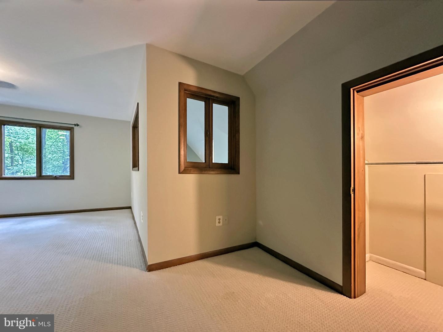 6303 OCCOQUAN FOREST DR, MANASSAS, Virginia 20112, 5 Bedrooms Bedrooms, 8 Rooms Rooms,2 BathroomsBathrooms,Residential,For sale,6303 OCCOQUAN FOREST DR,VAPW2098748 MLS # VAPW2098748