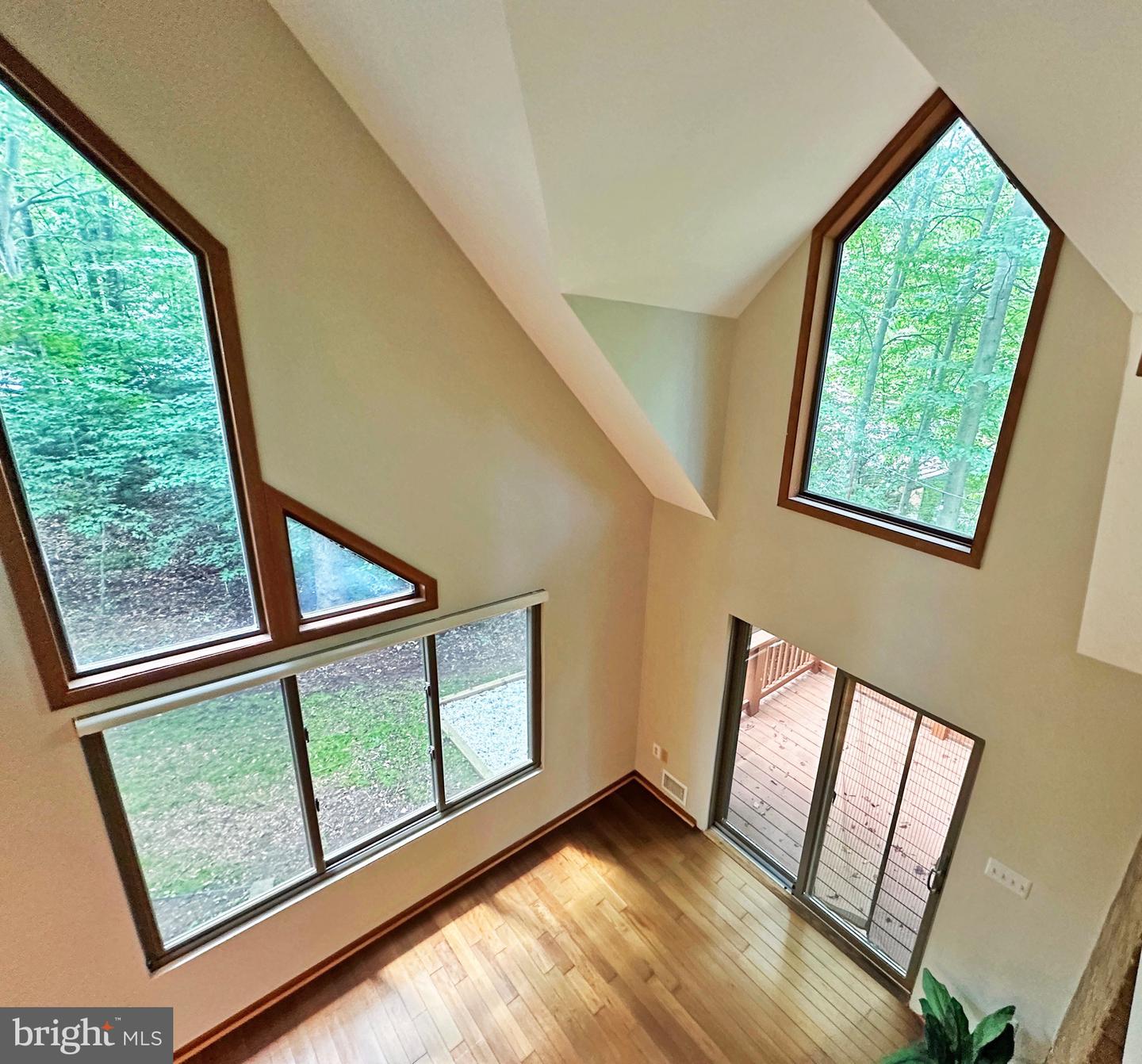 6303 OCCOQUAN FOREST DR, MANASSAS, Virginia 20112, 5 Bedrooms Bedrooms, 8 Rooms Rooms,2 BathroomsBathrooms,Residential,For sale,6303 OCCOQUAN FOREST DR,VAPW2098748 MLS # VAPW2098748
