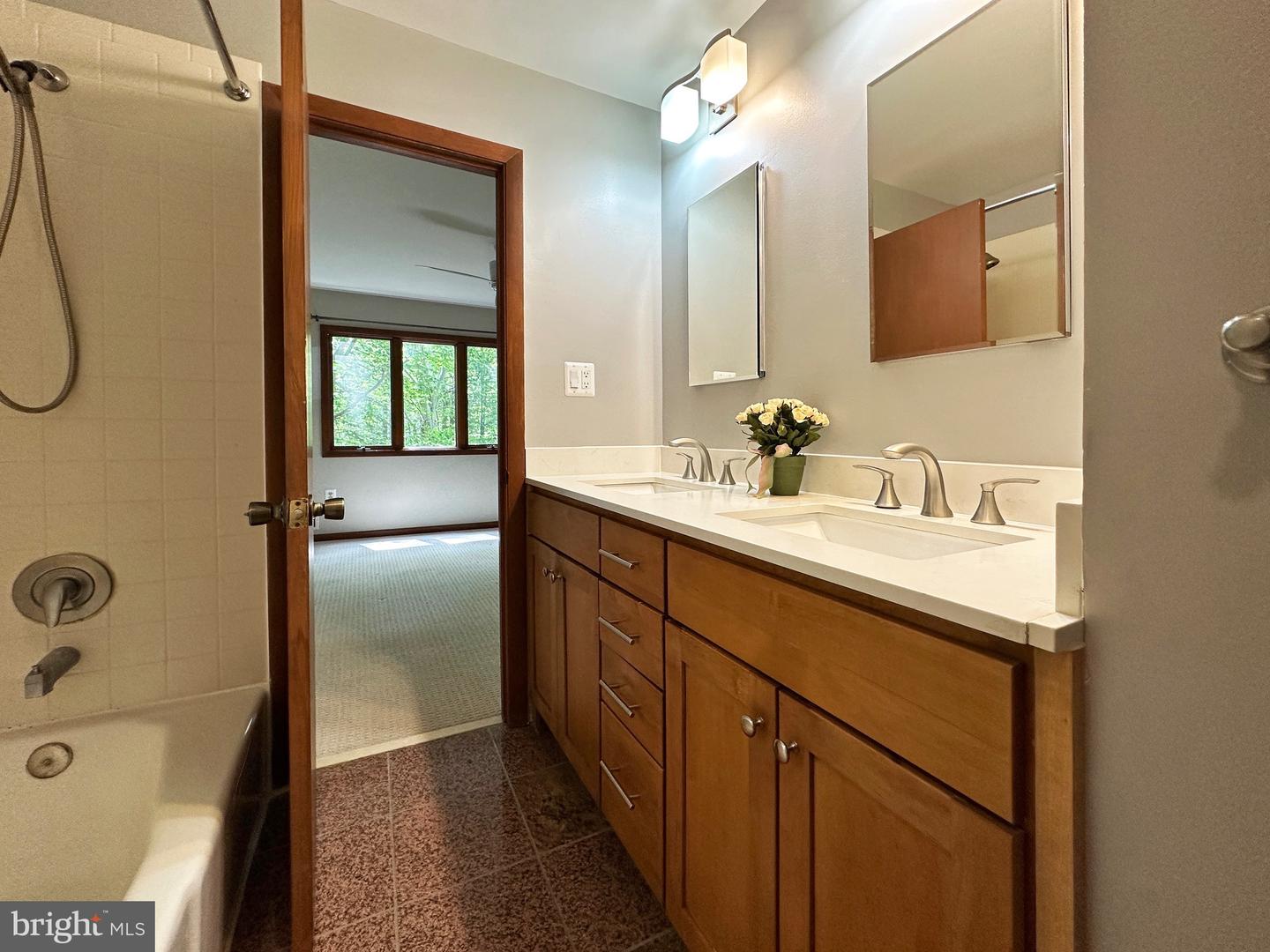 6303 OCCOQUAN FOREST DR, MANASSAS, Virginia 20112, 5 Bedrooms Bedrooms, 8 Rooms Rooms,2 BathroomsBathrooms,Residential,For sale,6303 OCCOQUAN FOREST DR,VAPW2098748 MLS # VAPW2098748