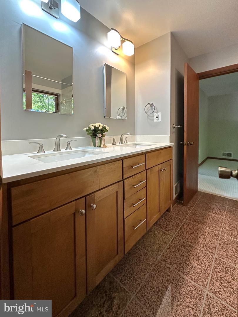 6303 OCCOQUAN FOREST DR, MANASSAS, Virginia 20112, 5 Bedrooms Bedrooms, 8 Rooms Rooms,2 BathroomsBathrooms,Residential,For sale,6303 OCCOQUAN FOREST DR,VAPW2098748 MLS # VAPW2098748