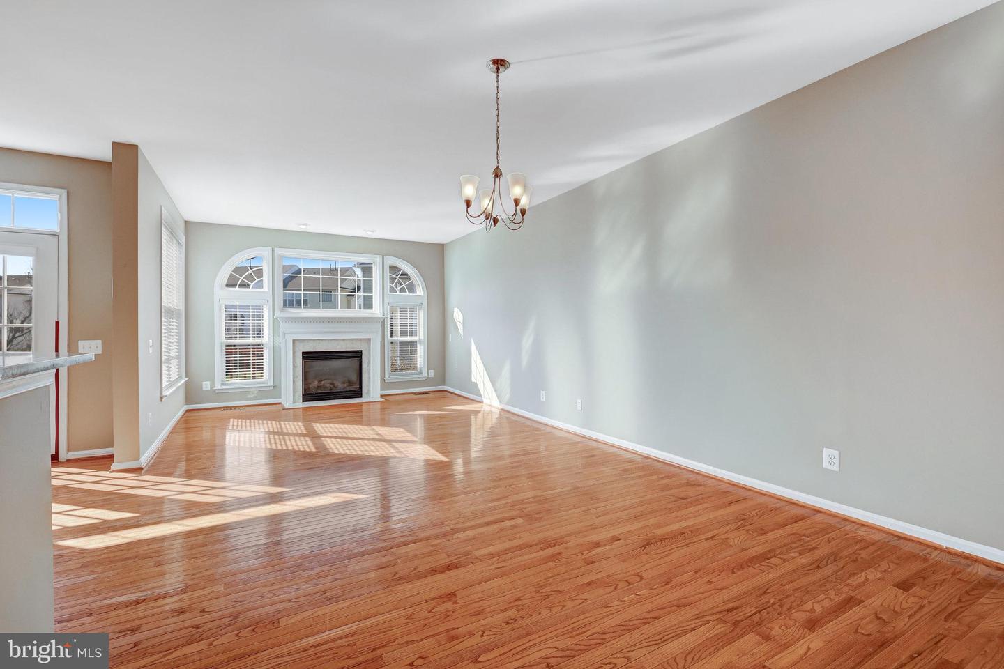 43903 THORNCROFT TER, ASHBURN, Virginia 20148, 3 Bedrooms Bedrooms, ,2 BathroomsBathrooms,Residential,For sale,43903 THORNCROFT TER,VALO2101472 MLS # VALO2101472