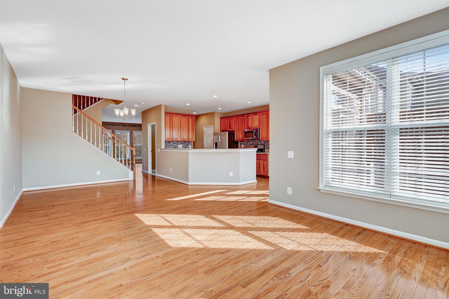 43903 THORNCROFT TER, ASHBURN, Virginia 20148, 3 Bedrooms Bedrooms, ,2 BathroomsBathrooms,Residential,For sale,43903 THORNCROFT TER,VALO2101472 MLS # VALO2101472