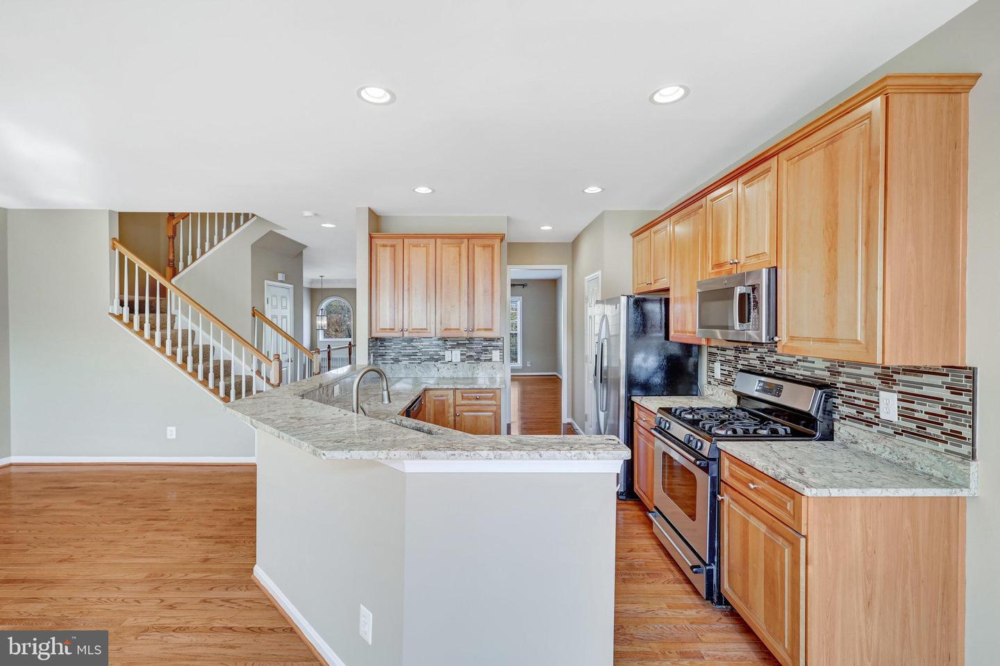 43903 THORNCROFT TER, ASHBURN, Virginia 20148, 3 Bedrooms Bedrooms, ,2 BathroomsBathrooms,Residential,For sale,43903 THORNCROFT TER,VALO2101472 MLS # VALO2101472