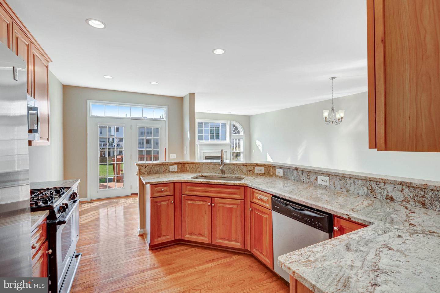 43903 THORNCROFT TER, ASHBURN, Virginia 20148, 3 Bedrooms Bedrooms, ,2 BathroomsBathrooms,Residential,For sale,43903 THORNCROFT TER,VALO2101472 MLS # VALO2101472