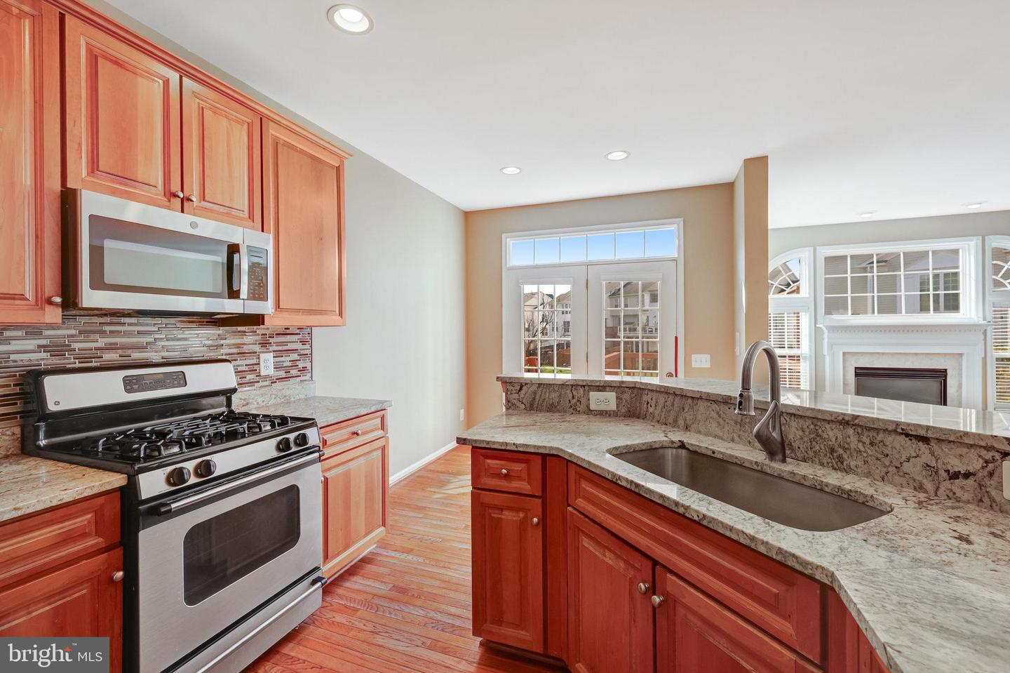 43903 THORNCROFT TER, ASHBURN, Virginia 20148, 3 Bedrooms Bedrooms, ,2 BathroomsBathrooms,Residential,For sale,43903 THORNCROFT TER,VALO2101472 MLS # VALO2101472