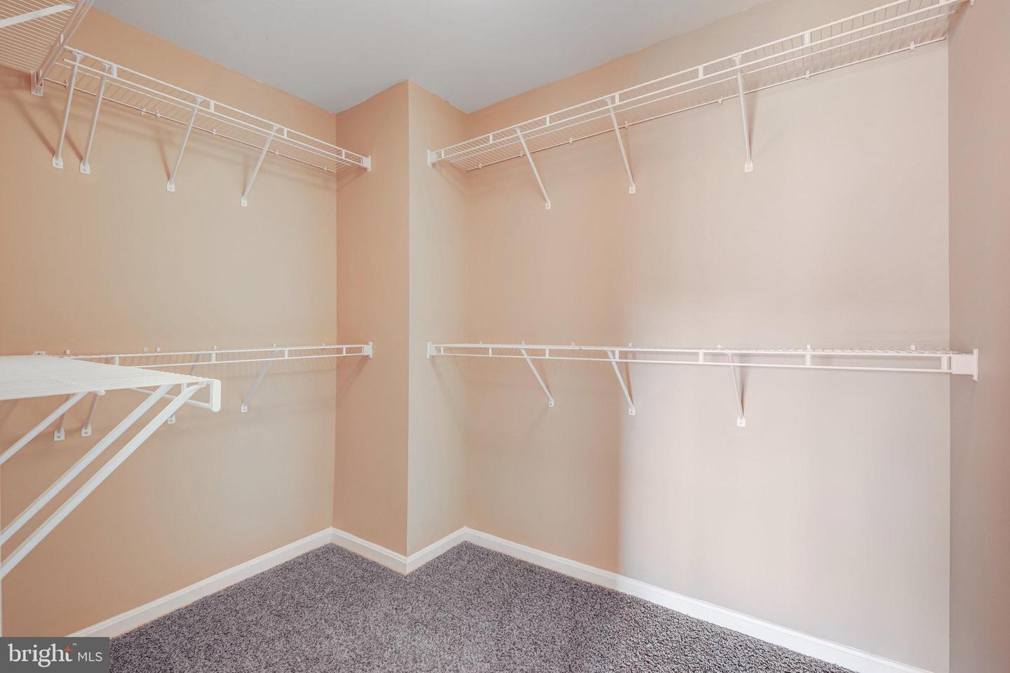 43903 THORNCROFT TER, ASHBURN, Virginia 20148, 3 Bedrooms Bedrooms, ,2 BathroomsBathrooms,Residential,For sale,43903 THORNCROFT TER,VALO2101472 MLS # VALO2101472