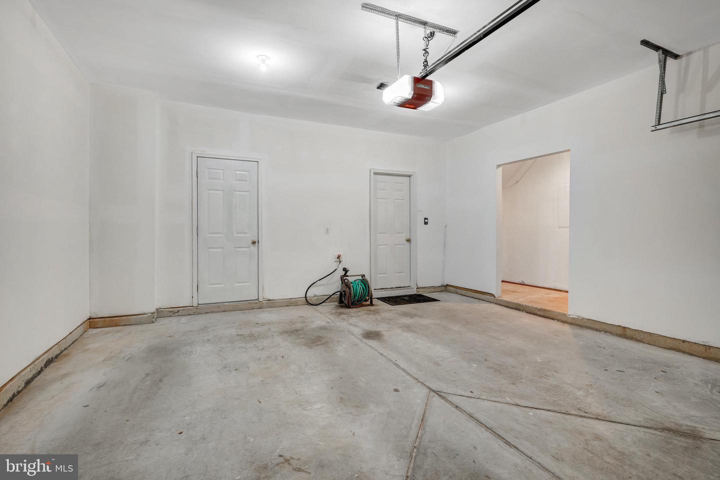 43903 THORNCROFT TER, ASHBURN, Virginia 20148, 3 Bedrooms Bedrooms, ,2 BathroomsBathrooms,Residential,For sale,43903 THORNCROFT TER,VALO2101472 MLS # VALO2101472