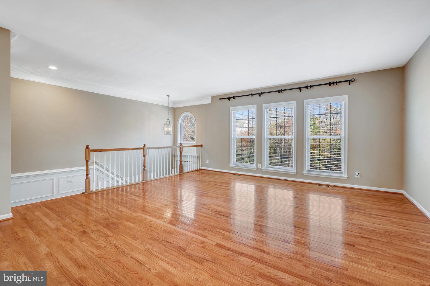 43903 THORNCROFT TER, ASHBURN, Virginia 20148, 3 Bedrooms Bedrooms, ,2 BathroomsBathrooms,Residential,For sale,43903 THORNCROFT TER,VALO2101472 MLS # VALO2101472