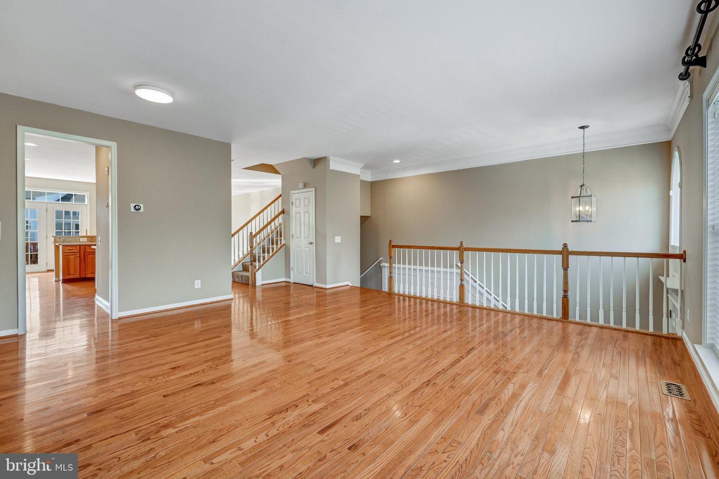 43903 THORNCROFT TER, ASHBURN, Virginia 20148, 3 Bedrooms Bedrooms, ,2 BathroomsBathrooms,Residential,For sale,43903 THORNCROFT TER,VALO2101472 MLS # VALO2101472