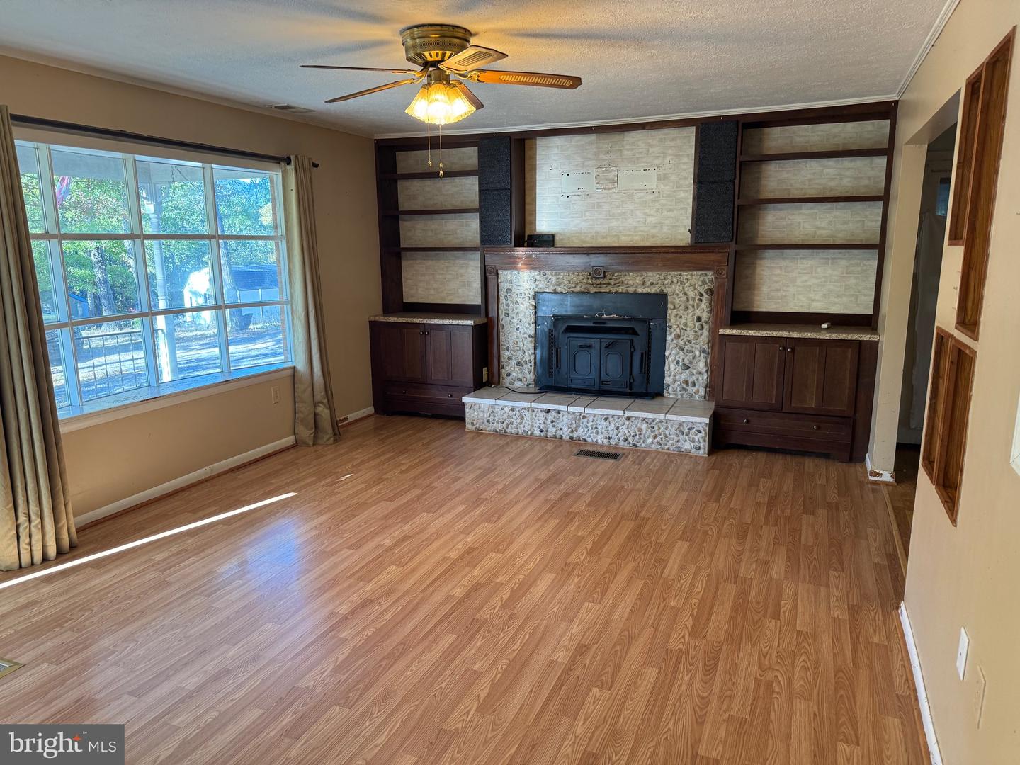 93 RED BUD LN, FORT VALLEY, Virginia 22652, 4 Bedrooms Bedrooms, ,3 BathroomsBathrooms,Residential,For sale,93 RED BUD LN,VASH2011950 MLS # VASH2011950