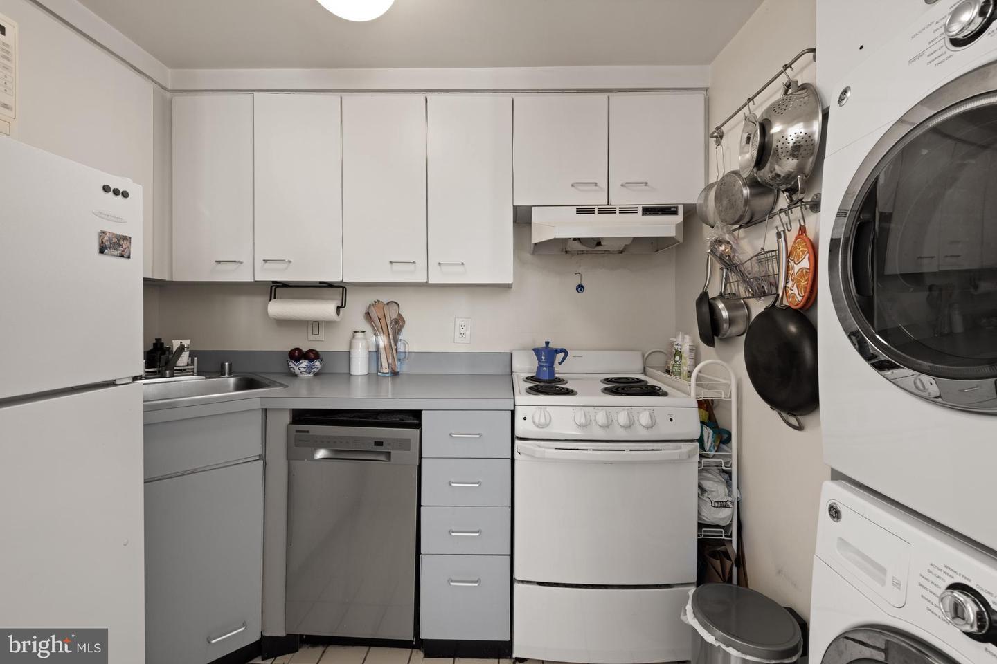 2611 ADAMS MILL RD NW #208, WASHINGTON, District Of Columbia 20009, 1 Bedroom Bedrooms, ,1 BathroomBathrooms,Residential,For sale,2611 ADAMS MILL RD NW #208,DCDC2209516 MLS # DCDC2209516