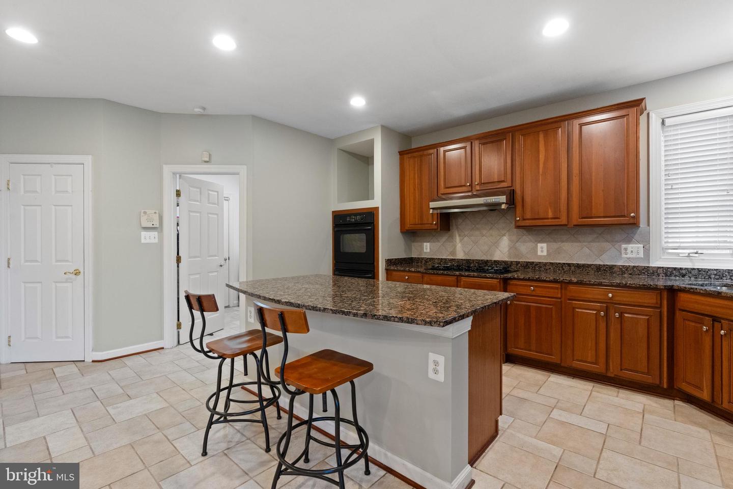 4831 CROSS MEADOW PL, CHANTILLY, Virginia 20151, 5 Bedrooms Bedrooms, ,4 BathroomsBathrooms,Residential,For sale,4831 CROSS MEADOW PL,VAFX2254394 MLS # VAFX2254394