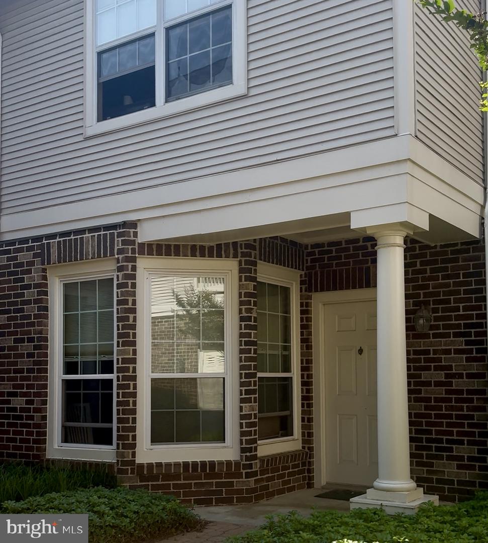 45071 BRAE TER #103, ASHBURN, Virginia 20147, 2 Bedrooms Bedrooms, ,2 BathroomsBathrooms,Residential,For sale,45071 BRAE TER #103,VALO2101550 MLS # VALO2101550