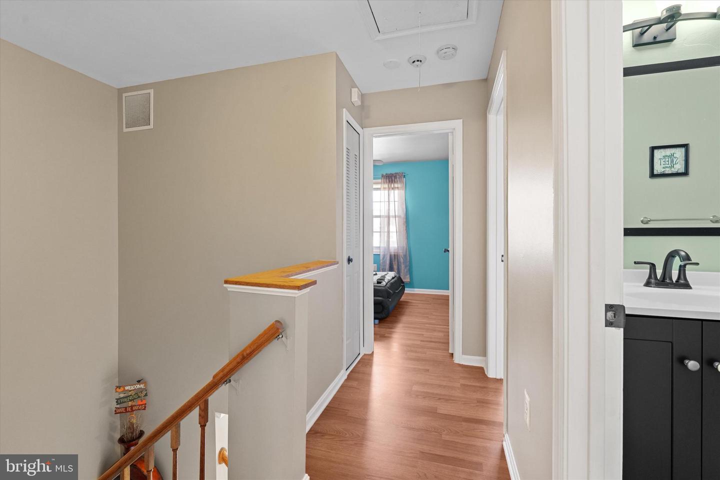 8695 CARLTON DR, MANASSAS, Virginia 20110, 3 Bedrooms Bedrooms, ,1 BathroomBathrooms,Residential,For sale,8695 CARLTON DR,VAMN2008650 MLS # VAMN2008650
