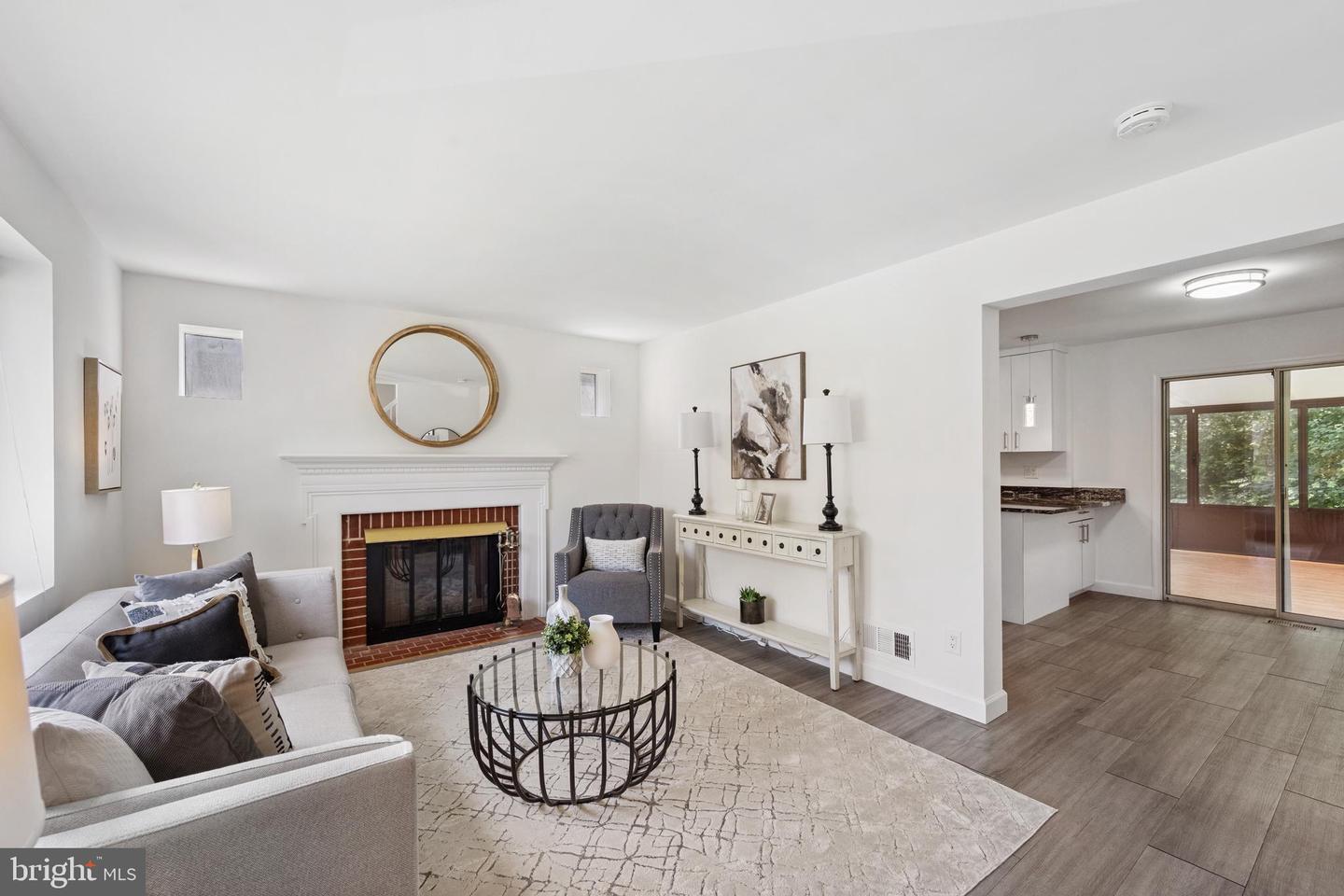 4756 6TH ST S, ARLINGTON, Virginia 22204, 3 Bedrooms Bedrooms, ,2 BathroomsBathrooms,Residential,For sale,4756 6TH ST S,VAAR2055622 MLS # VAAR2055622