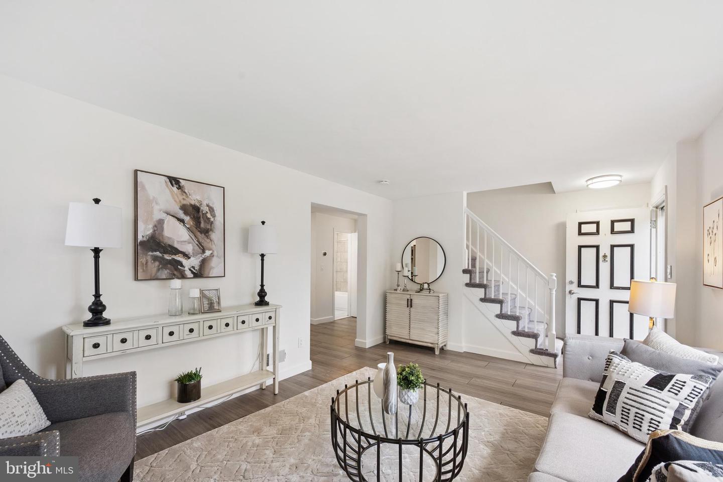 4756 6TH ST S, ARLINGTON, Virginia 22204, 3 Bedrooms Bedrooms, ,2 BathroomsBathrooms,Residential,For sale,4756 6TH ST S,VAAR2055622 MLS # VAAR2055622