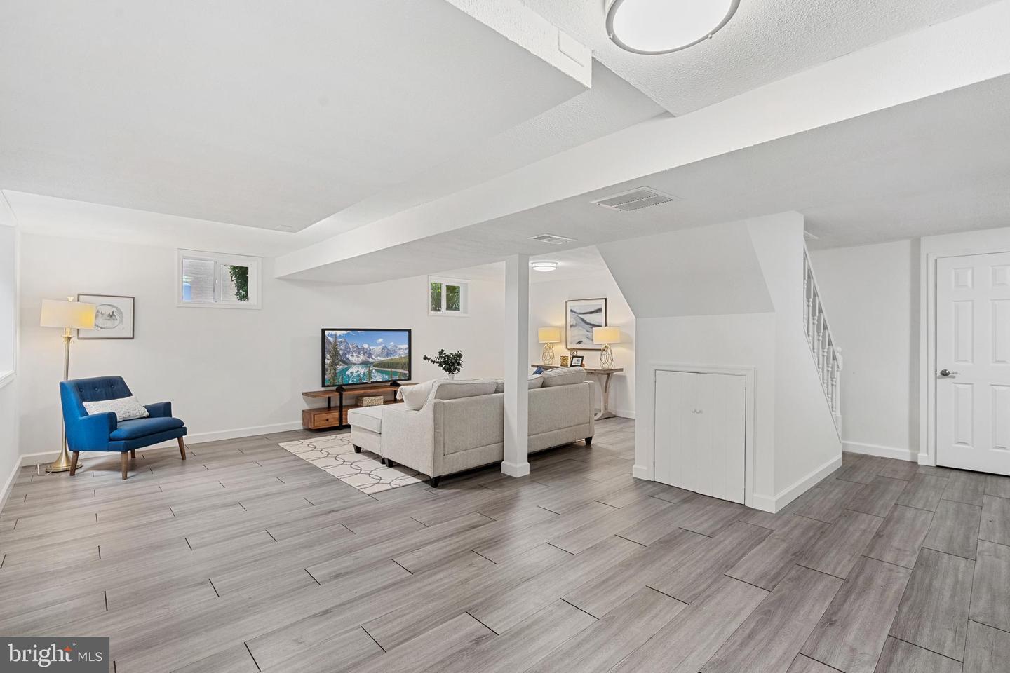 4756 6TH ST S, ARLINGTON, Virginia 22204, 3 Bedrooms Bedrooms, ,2 BathroomsBathrooms,Residential,For sale,4756 6TH ST S,VAAR2055622 MLS # VAAR2055622