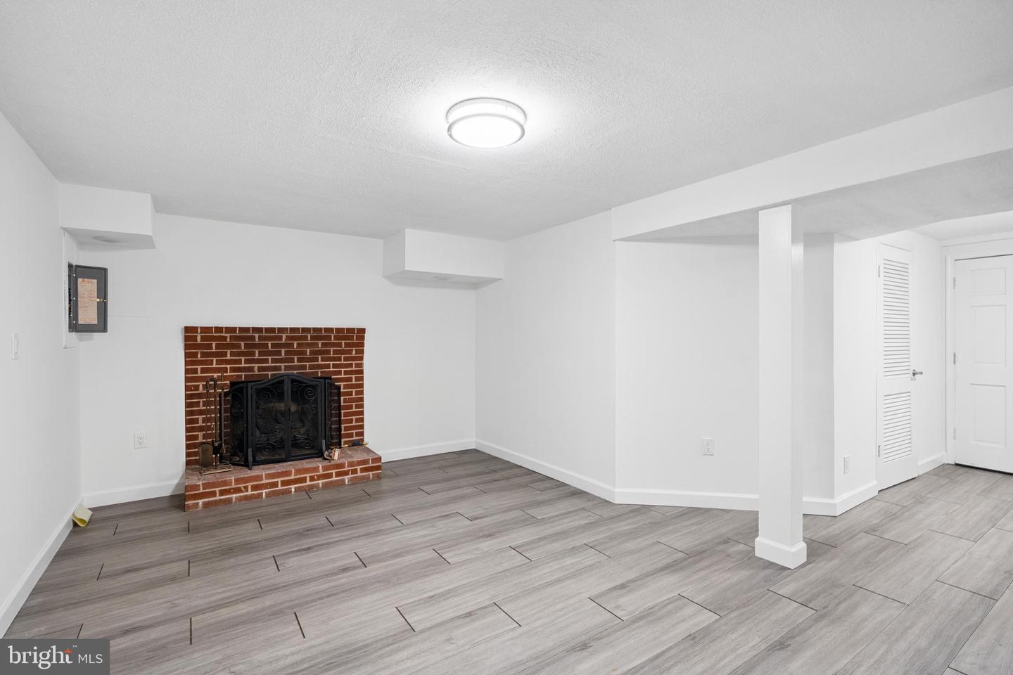 4756 6TH ST S, ARLINGTON, Virginia 22204, 3 Bedrooms Bedrooms, ,2 BathroomsBathrooms,Residential,For sale,4756 6TH ST S,VAAR2055622 MLS # VAAR2055622