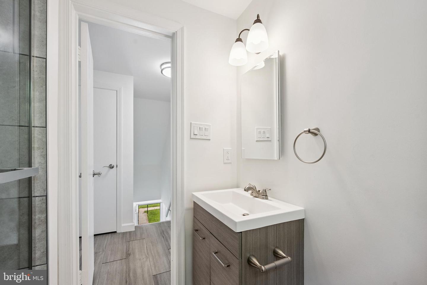 4756 6TH ST S, ARLINGTON, Virginia 22204, 3 Bedrooms Bedrooms, ,2 BathroomsBathrooms,Residential,For sale,4756 6TH ST S,VAAR2055622 MLS # VAAR2055622