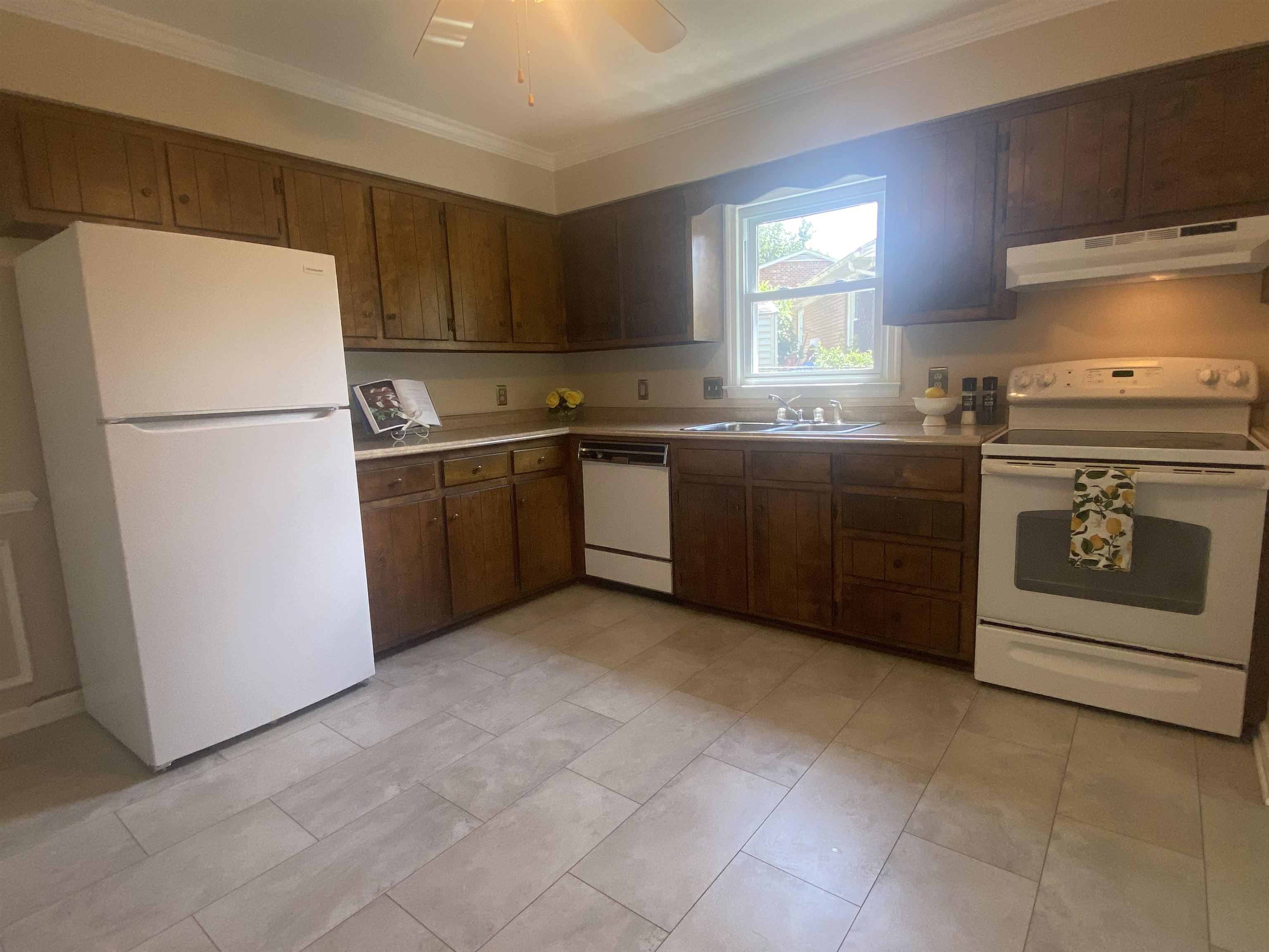 6 BINGHAM ST, VERONA, Virginia 24482, 3 Bedrooms Bedrooms, ,1 BathroomBathrooms,Residential,One level brick,6 BINGHAM ST,666523 MLS # 666523