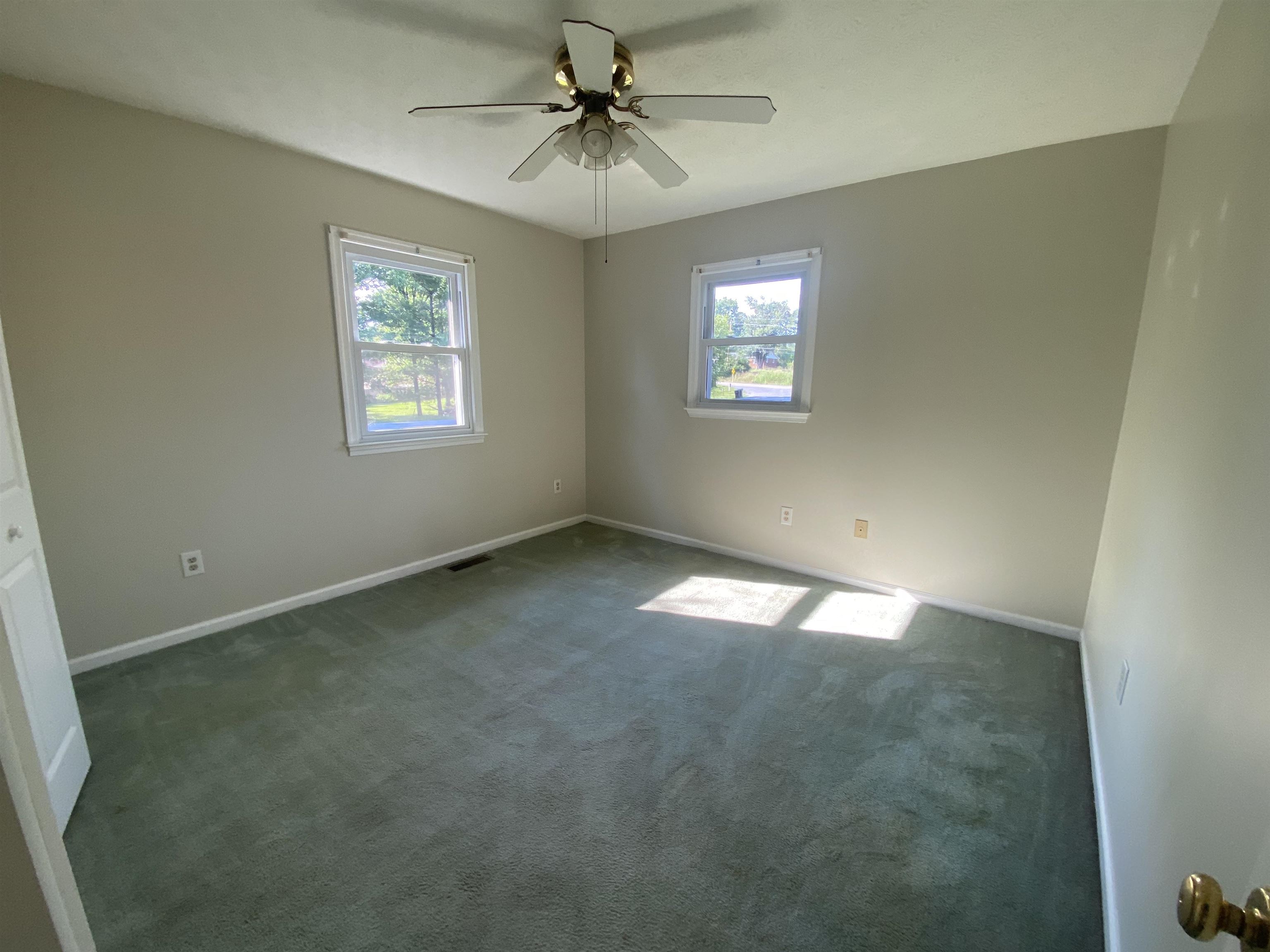 6 BINGHAM ST, VERONA, Virginia 24482, 3 Bedrooms Bedrooms, ,1 BathroomBathrooms,Residential,One level brick,6 BINGHAM ST,666523 MLS # 666523