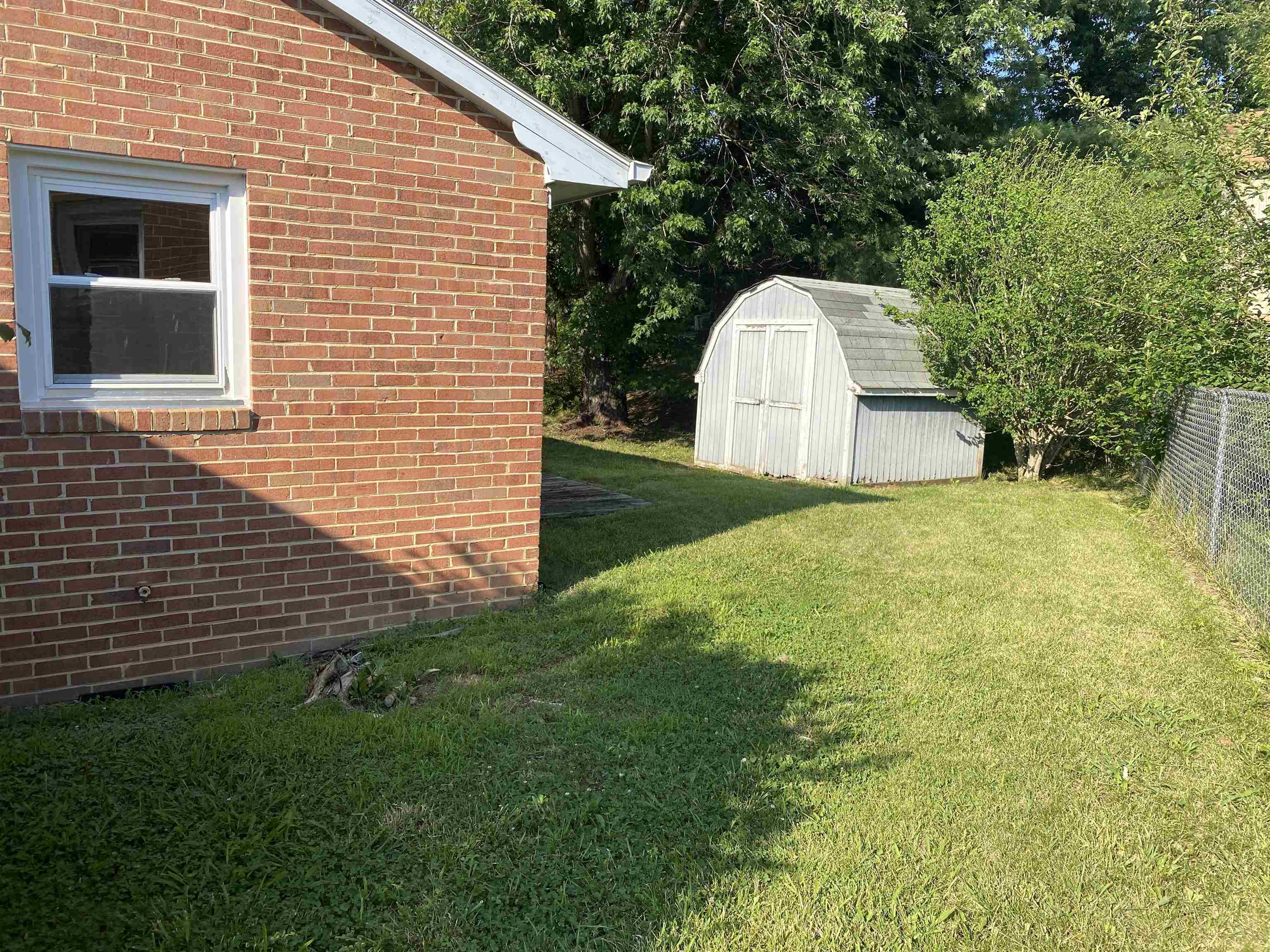 6 BINGHAM ST, VERONA, Virginia 24482, 3 Bedrooms Bedrooms, ,1 BathroomBathrooms,Residential,One level brick,6 BINGHAM ST,666523 MLS # 666523