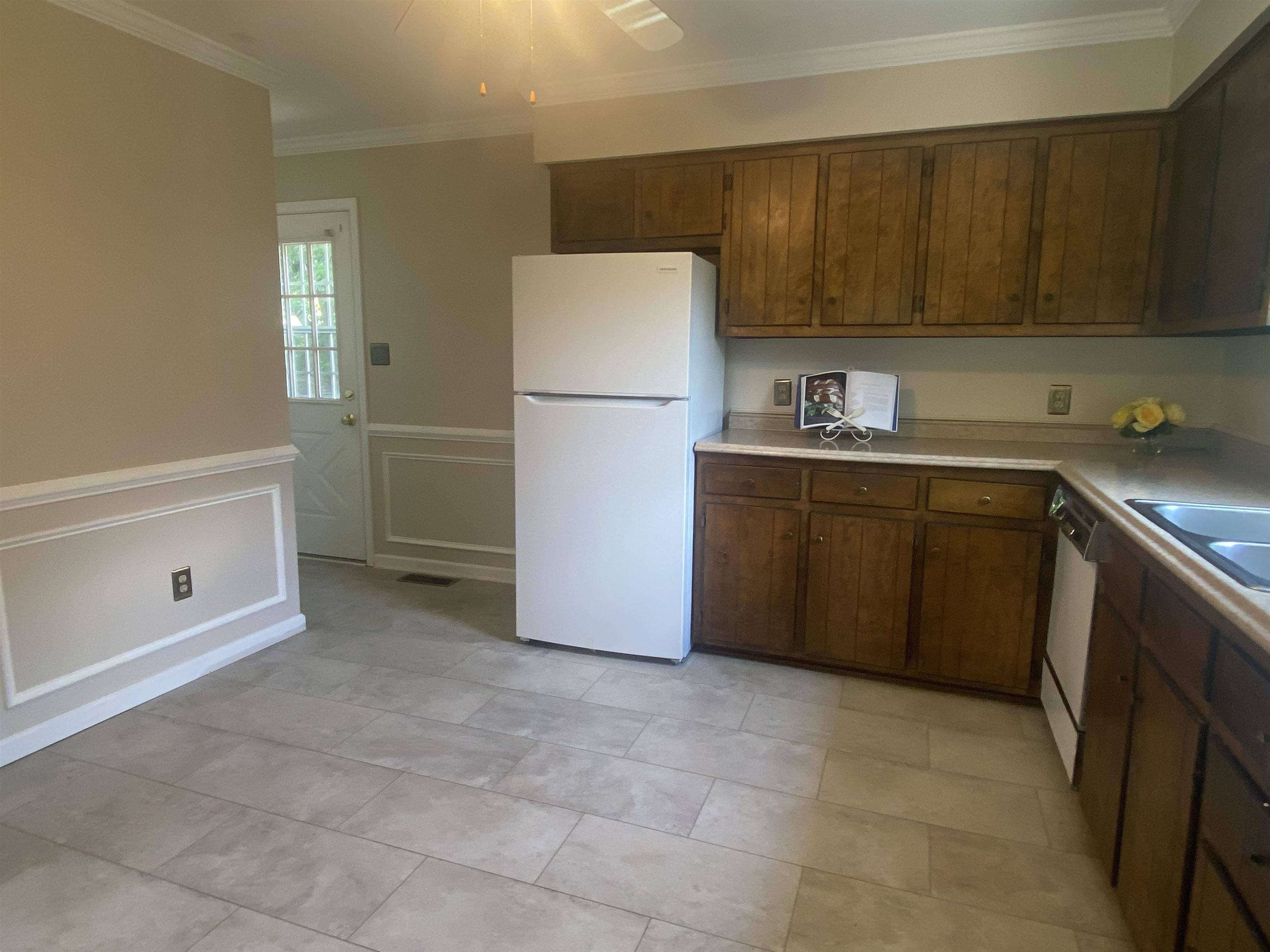 6 BINGHAM ST, VERONA, Virginia 24482, 3 Bedrooms Bedrooms, ,1 BathroomBathrooms,Residential,One level brick,6 BINGHAM ST,666523 MLS # 666523