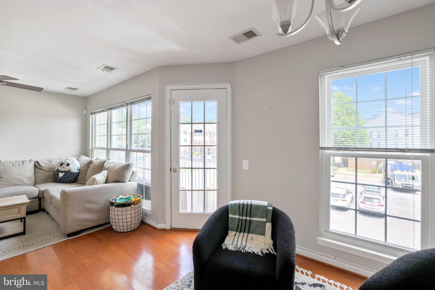9230 CARDINAL FOREST LN #301, LORTON, Virginia 22079, 2 Bedrooms Bedrooms, ,1 BathroomBathrooms,Residential,For sale,9230 CARDINAL FOREST LN #301,VAFX2246804 MLS # VAFX2246804