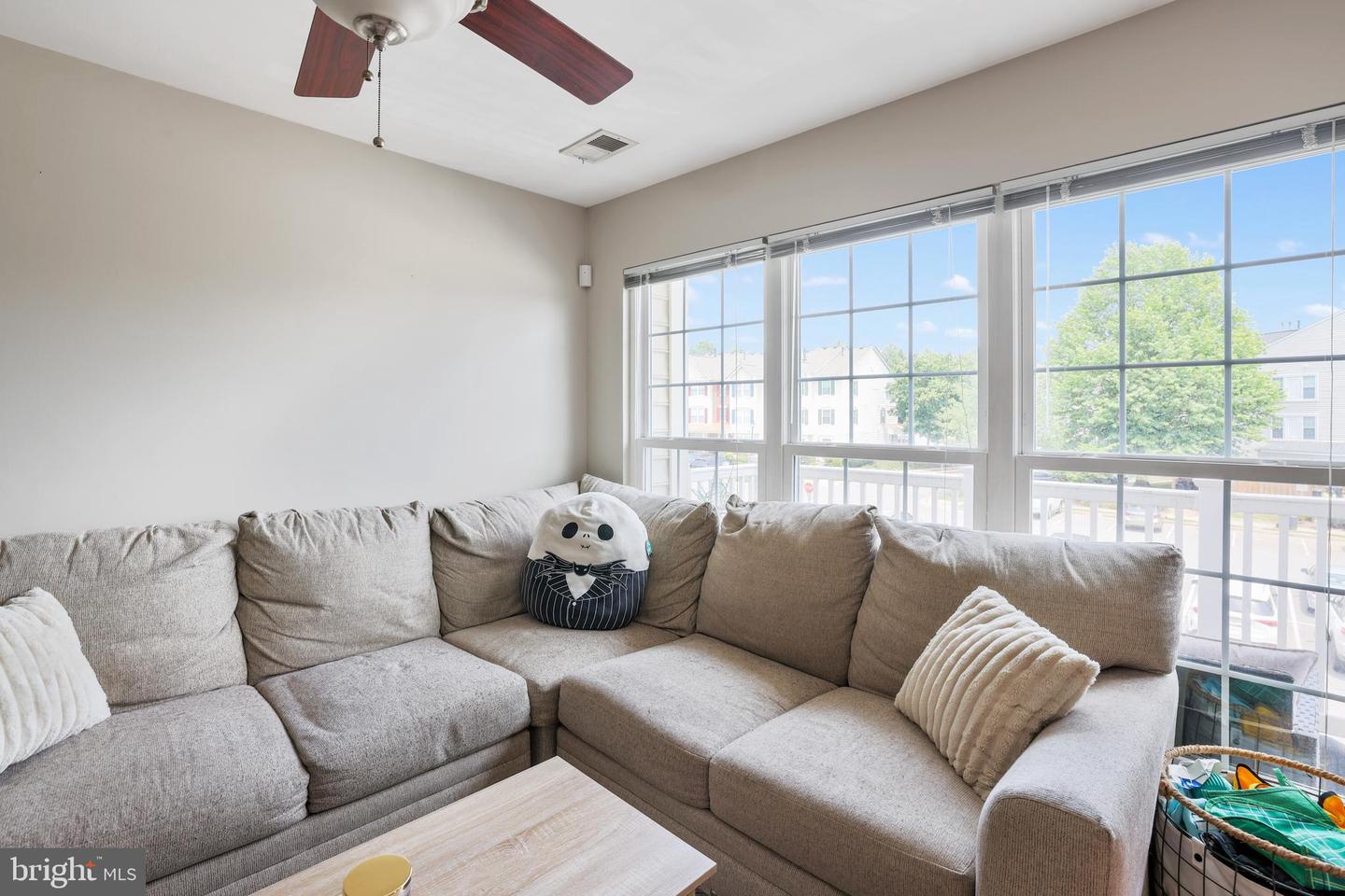 9230 CARDINAL FOREST LN #301, LORTON, Virginia 22079, 2 Bedrooms Bedrooms, ,1 BathroomBathrooms,Residential,For sale,9230 CARDINAL FOREST LN #301,VAFX2246804 MLS # VAFX2246804