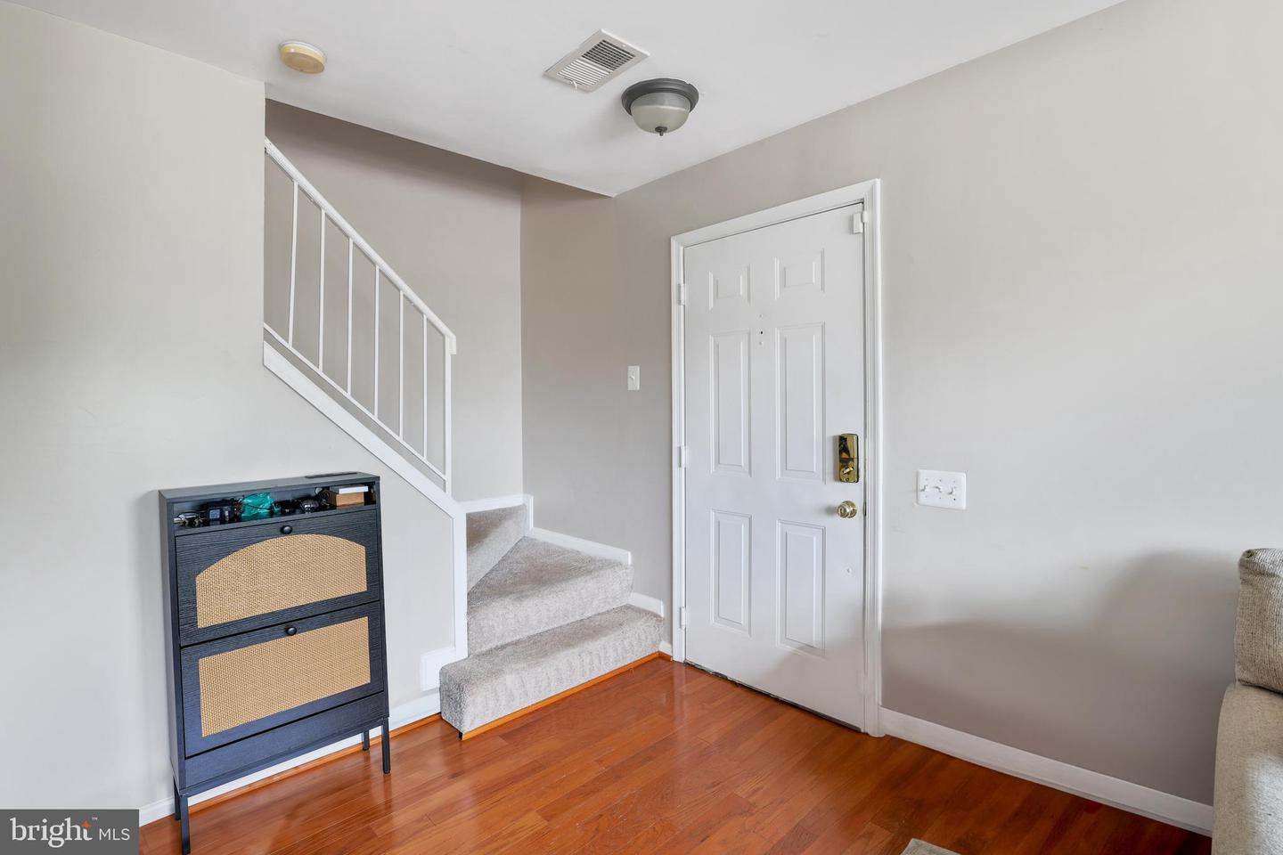 9230 CARDINAL FOREST LN #301, LORTON, Virginia 22079, 2 Bedrooms Bedrooms, ,1 BathroomBathrooms,Residential,For sale,9230 CARDINAL FOREST LN #301,VAFX2246804 MLS # VAFX2246804