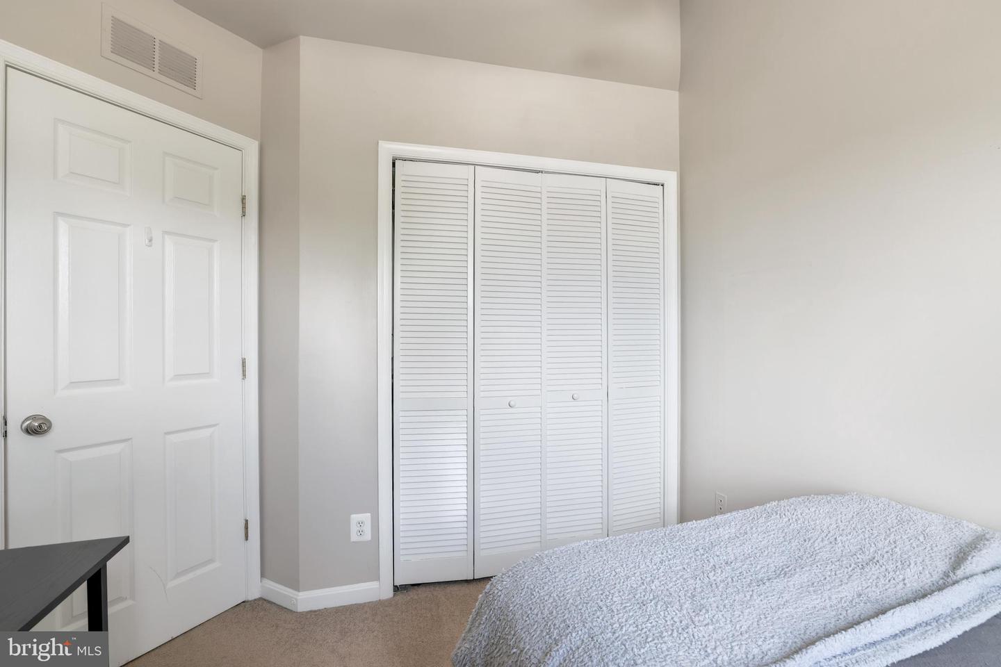 9230 CARDINAL FOREST LN #301, LORTON, Virginia 22079, 2 Bedrooms Bedrooms, ,1 BathroomBathrooms,Residential,For sale,9230 CARDINAL FOREST LN #301,VAFX2246804 MLS # VAFX2246804