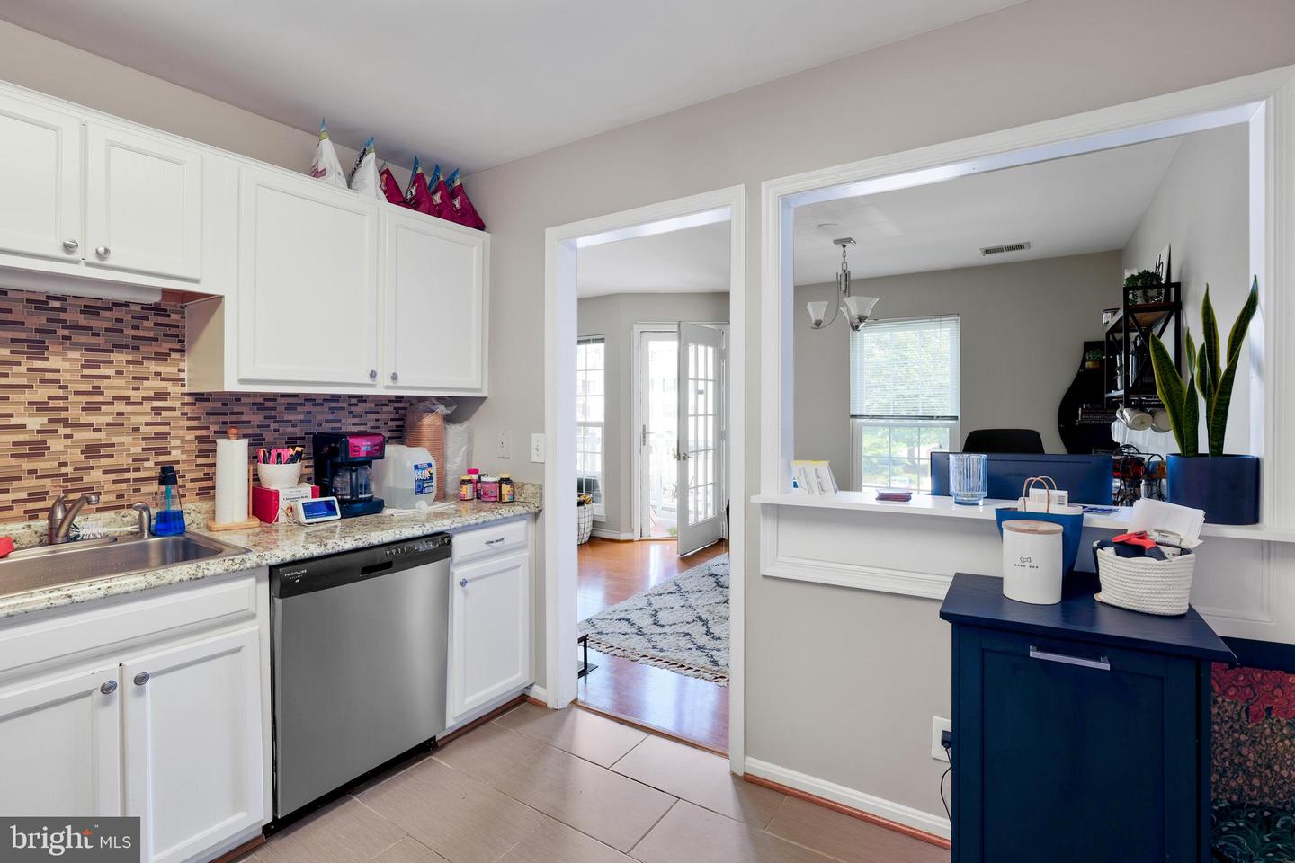 9230 CARDINAL FOREST LN #301, LORTON, Virginia 22079, 2 Bedrooms Bedrooms, ,1 BathroomBathrooms,Residential,For sale,9230 CARDINAL FOREST LN #301,VAFX2246804 MLS # VAFX2246804